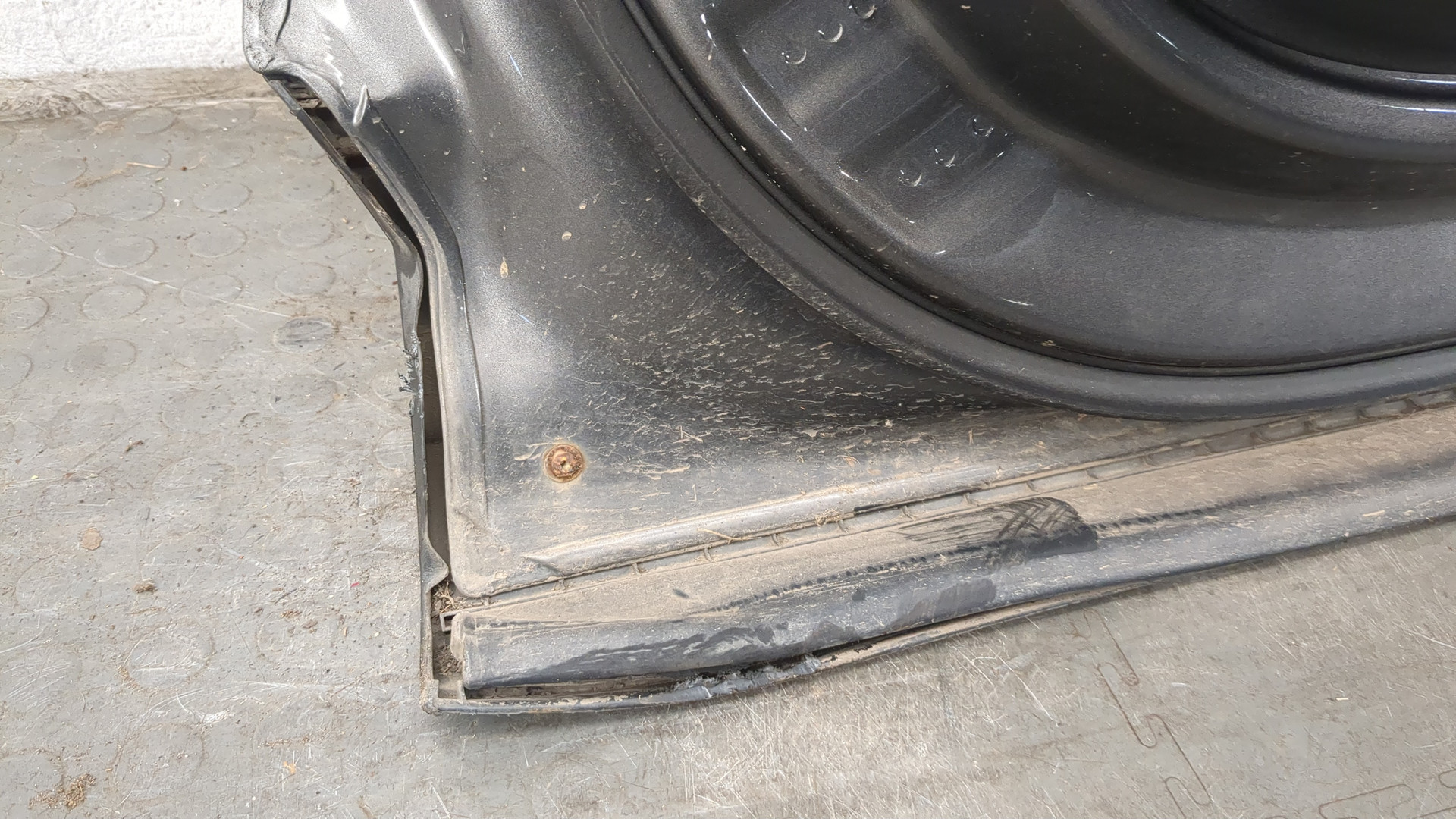 Дверь передняя левая