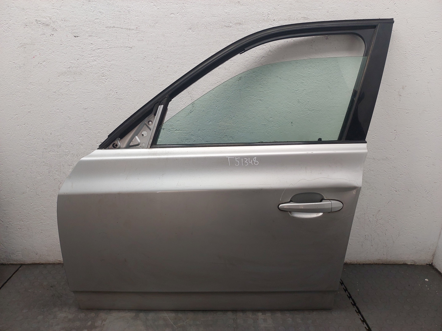 Дверь передняя левая