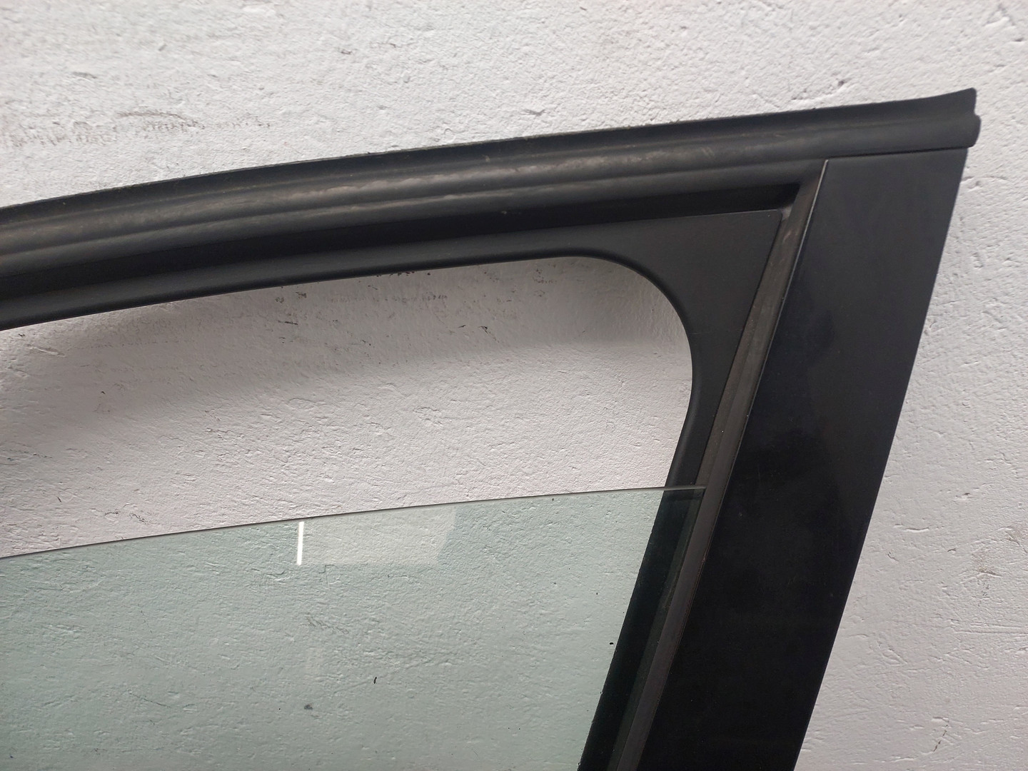 Дверь передняя левая