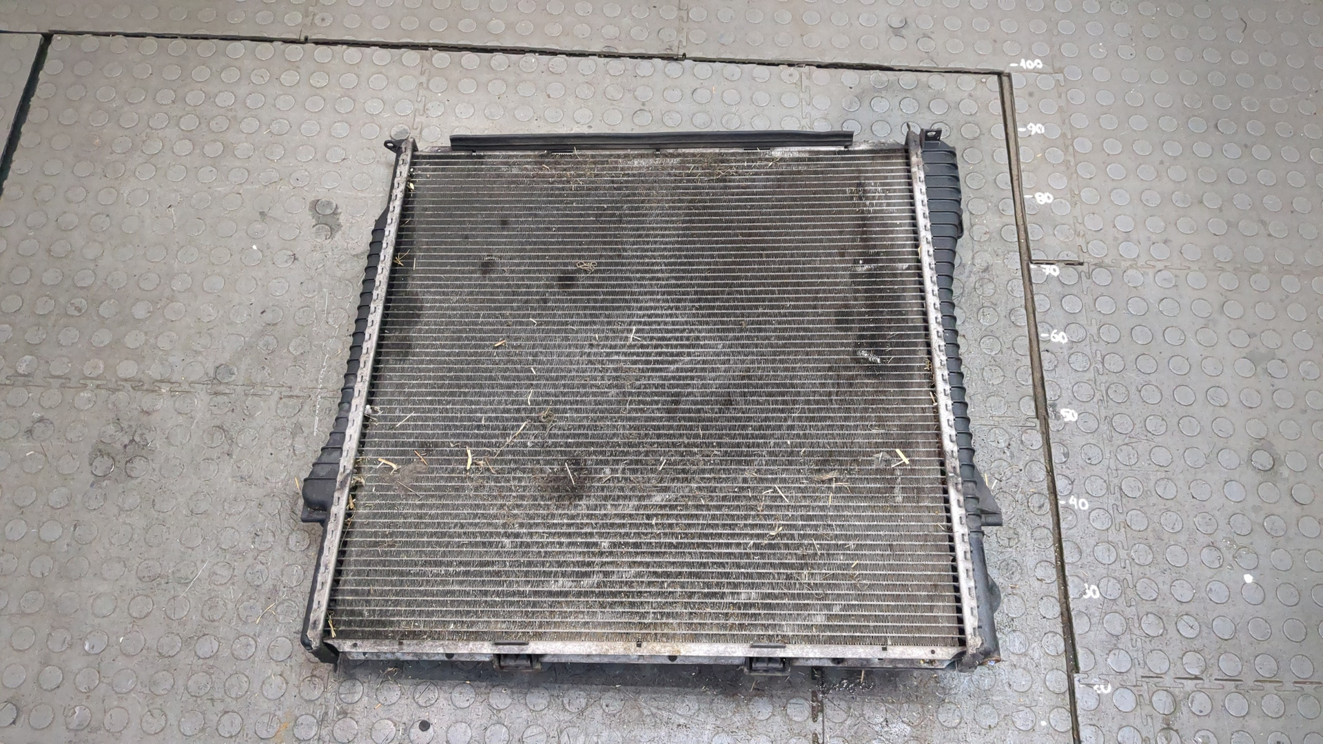 Радиатор охлаждения двигателя основной