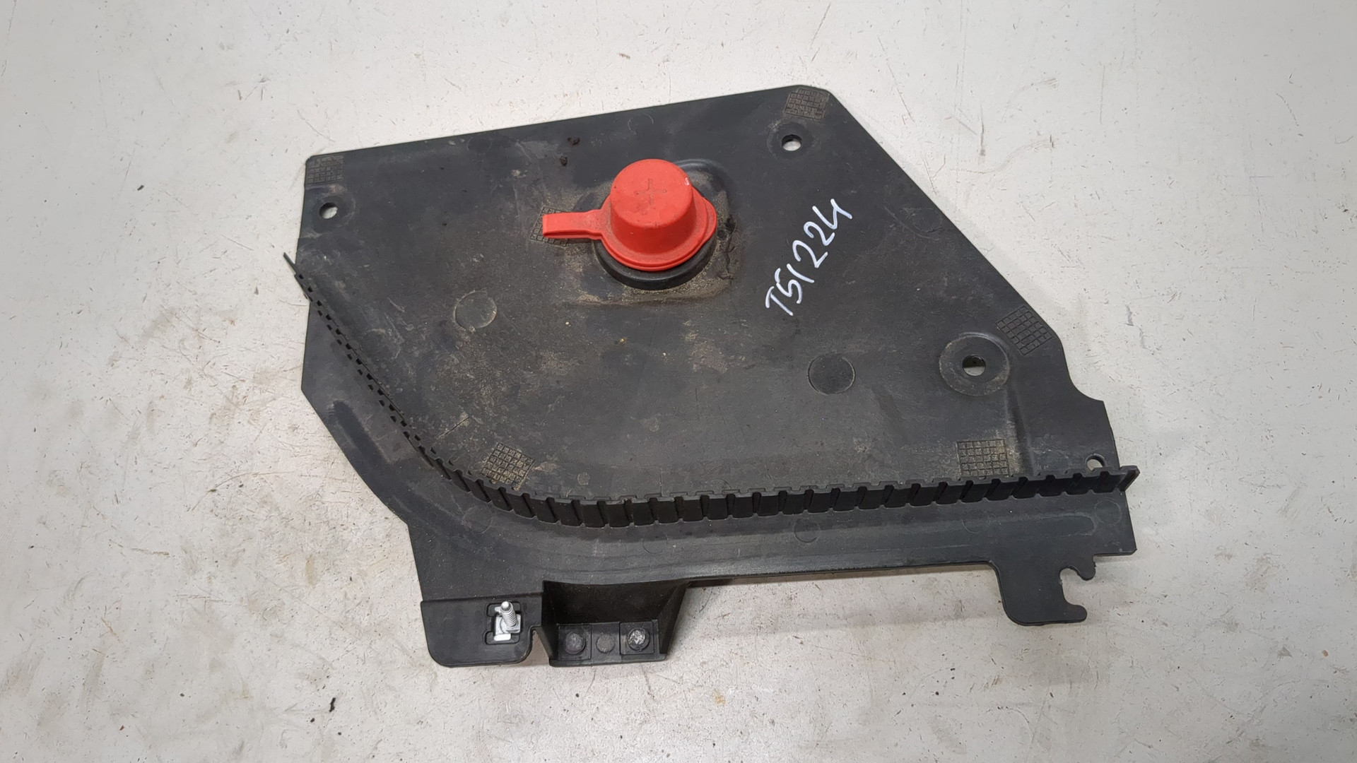 Крышка аккумулятора