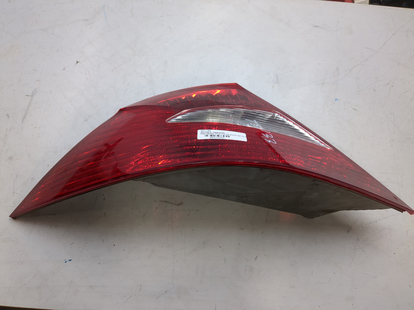 Фонарь задний левый