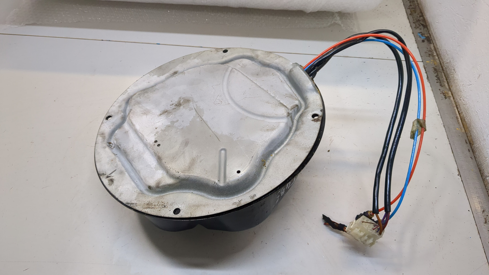 Насос регулировки подвески