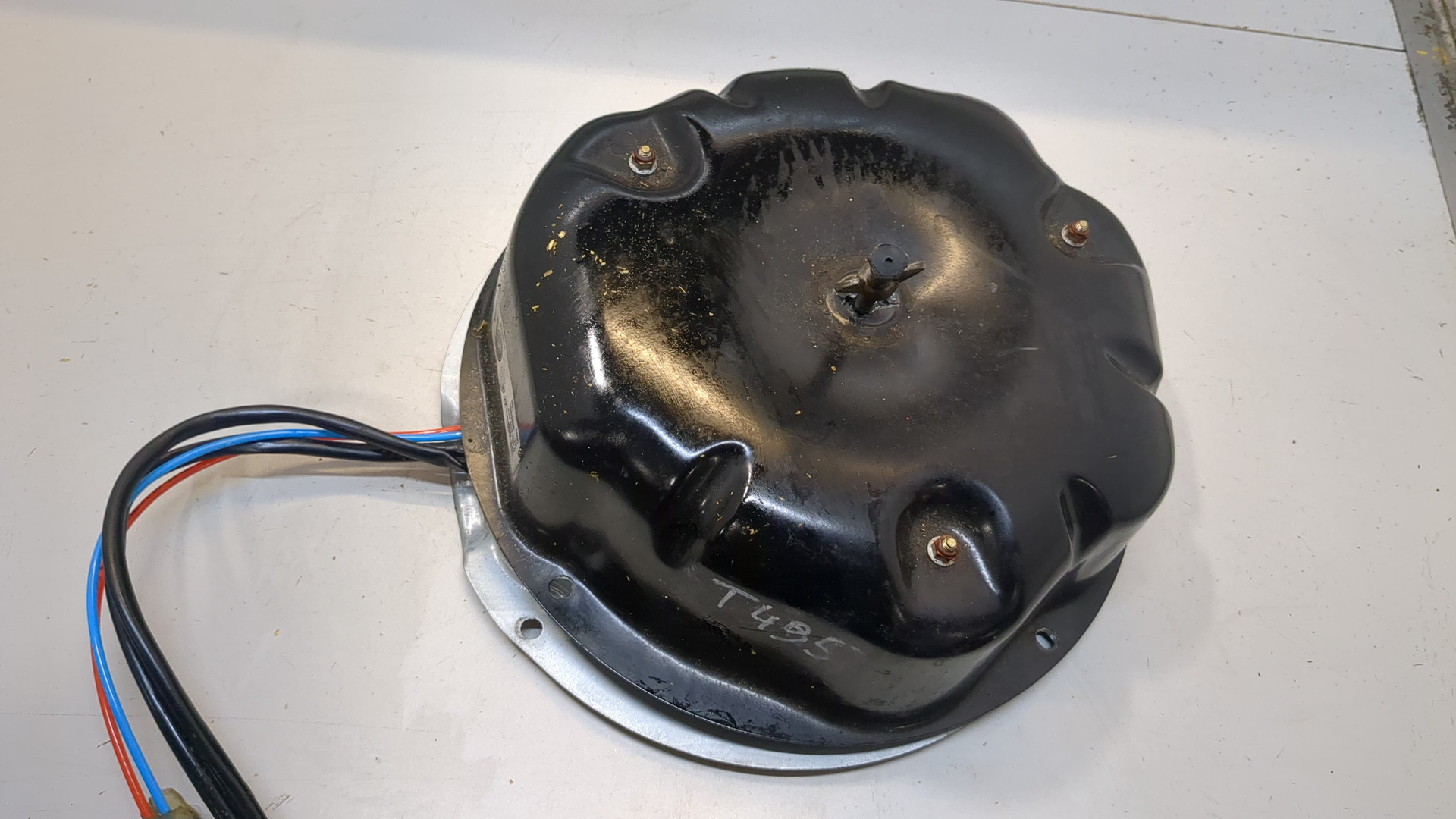 Насос регулировки подвески