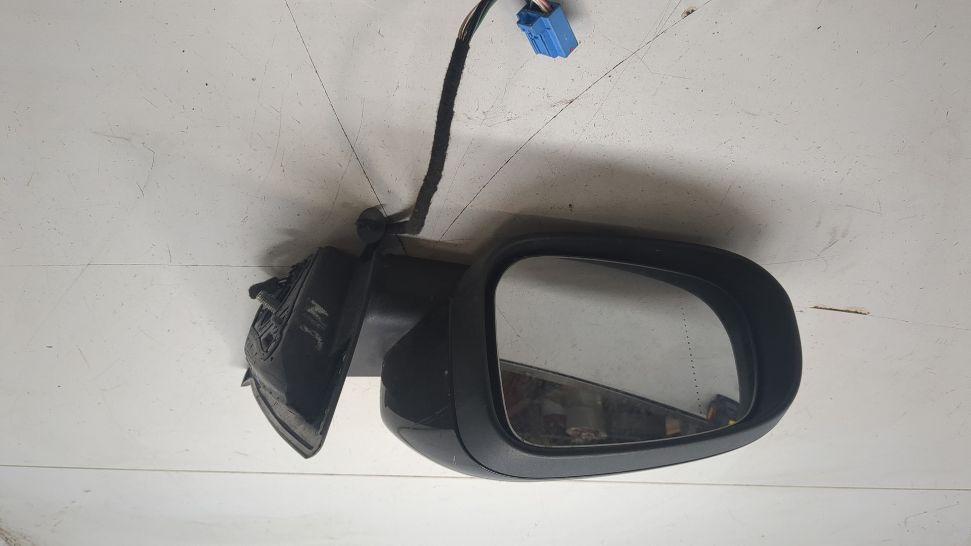 Зеркало левое электрическое