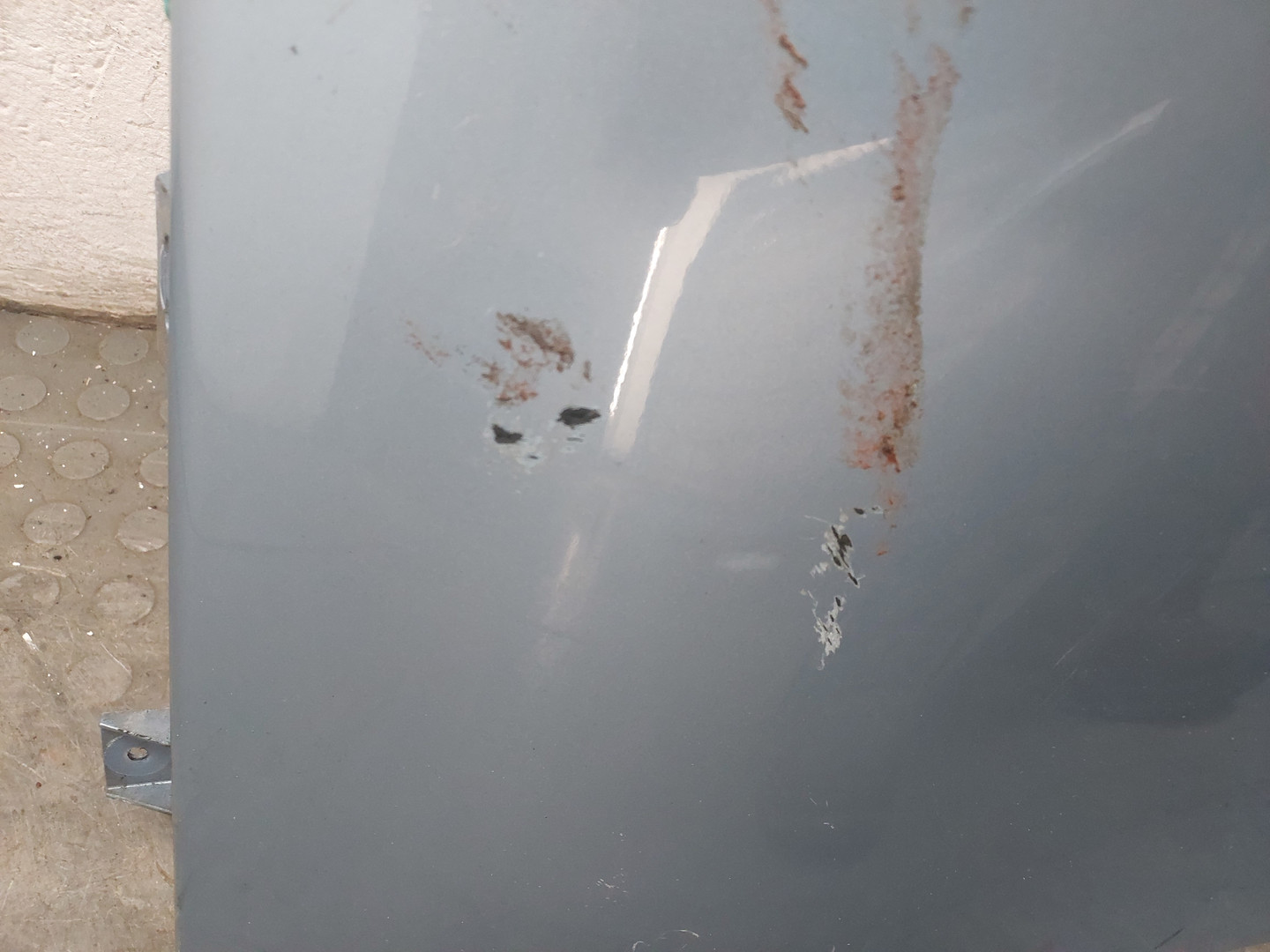 Крыло переднее правое