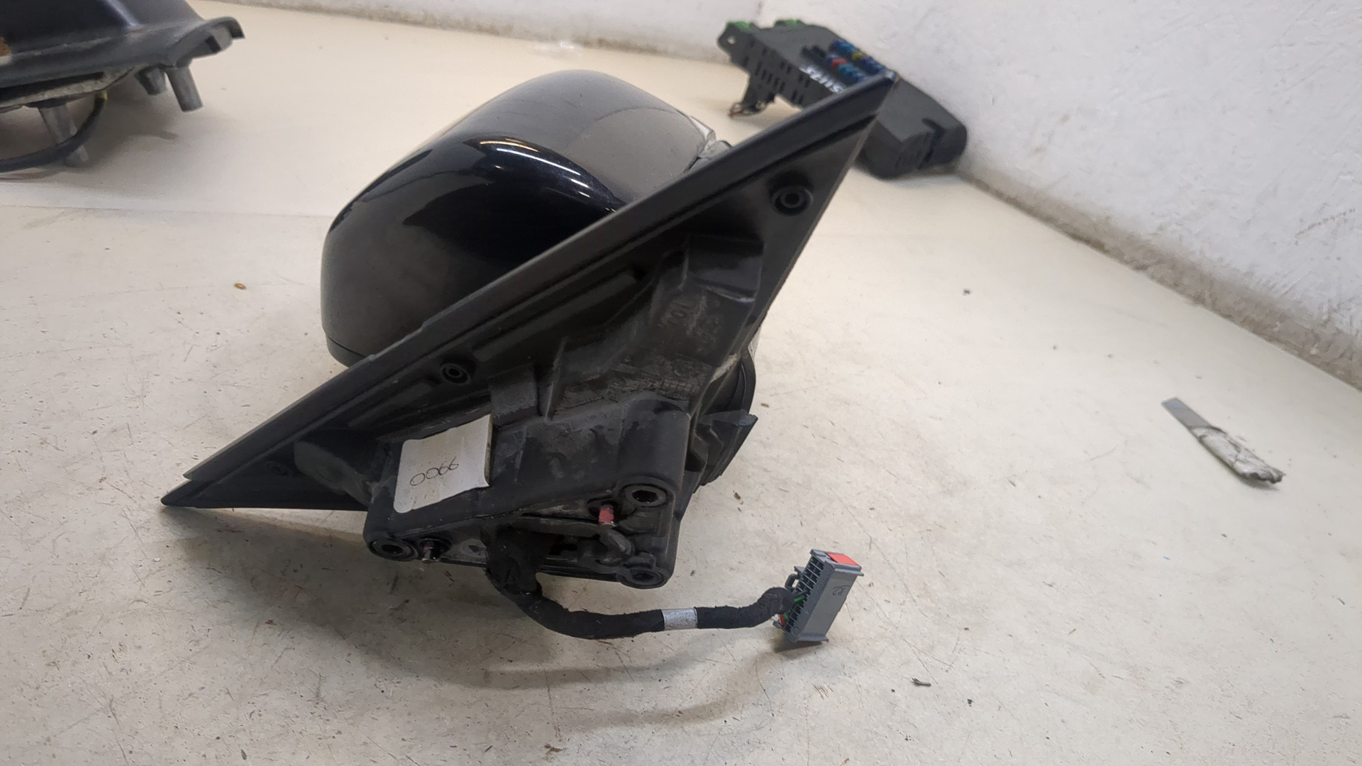 Зеркало левое электрическое