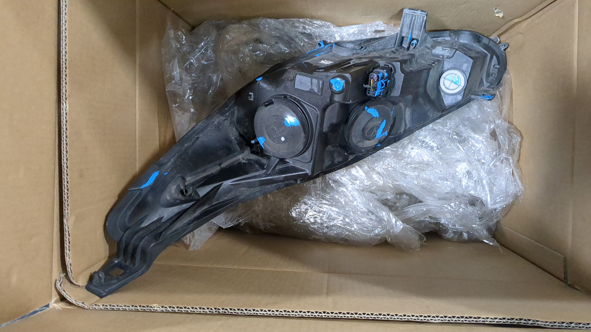 Фара правая