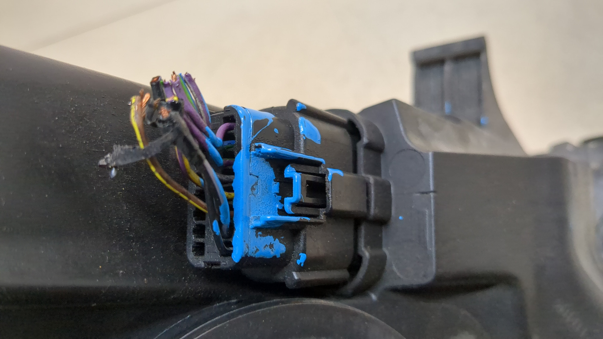 Фара правая