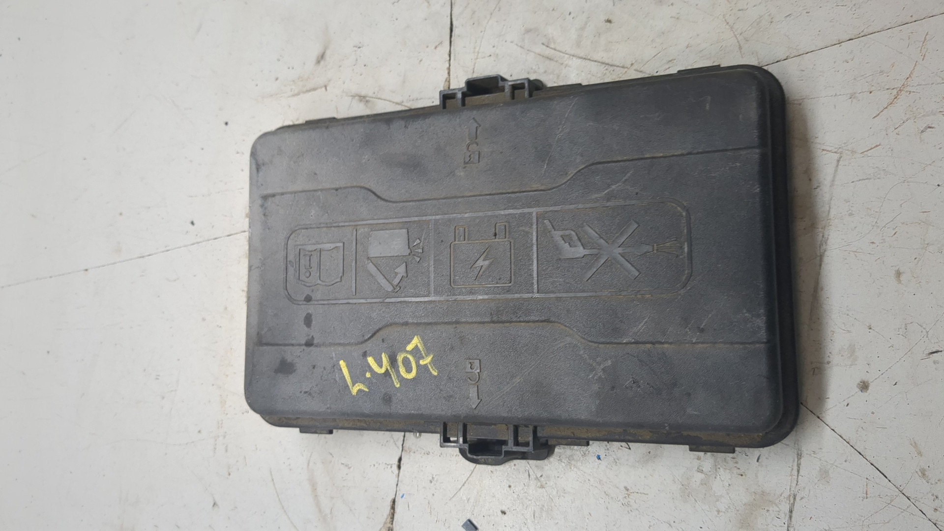 Корпус блока предохранителей