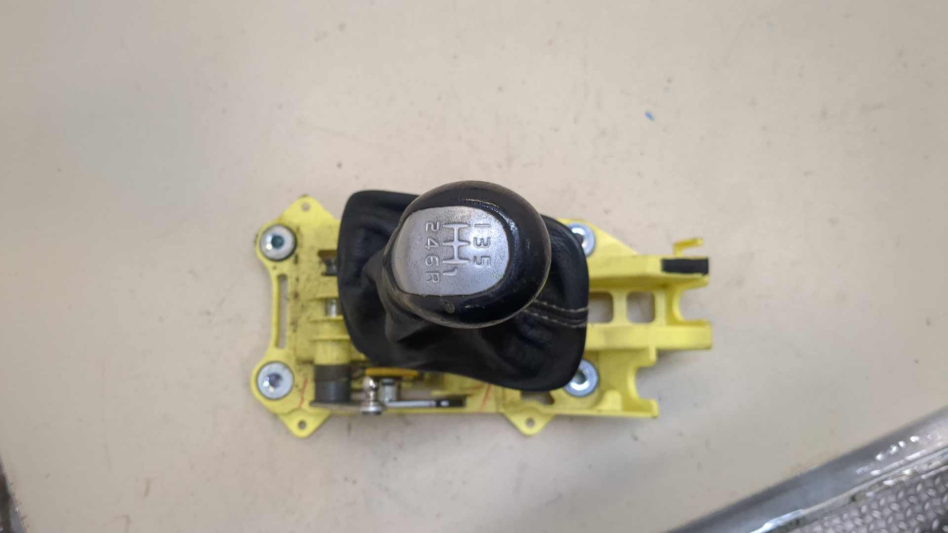 Кулиса МКПП / АКПП