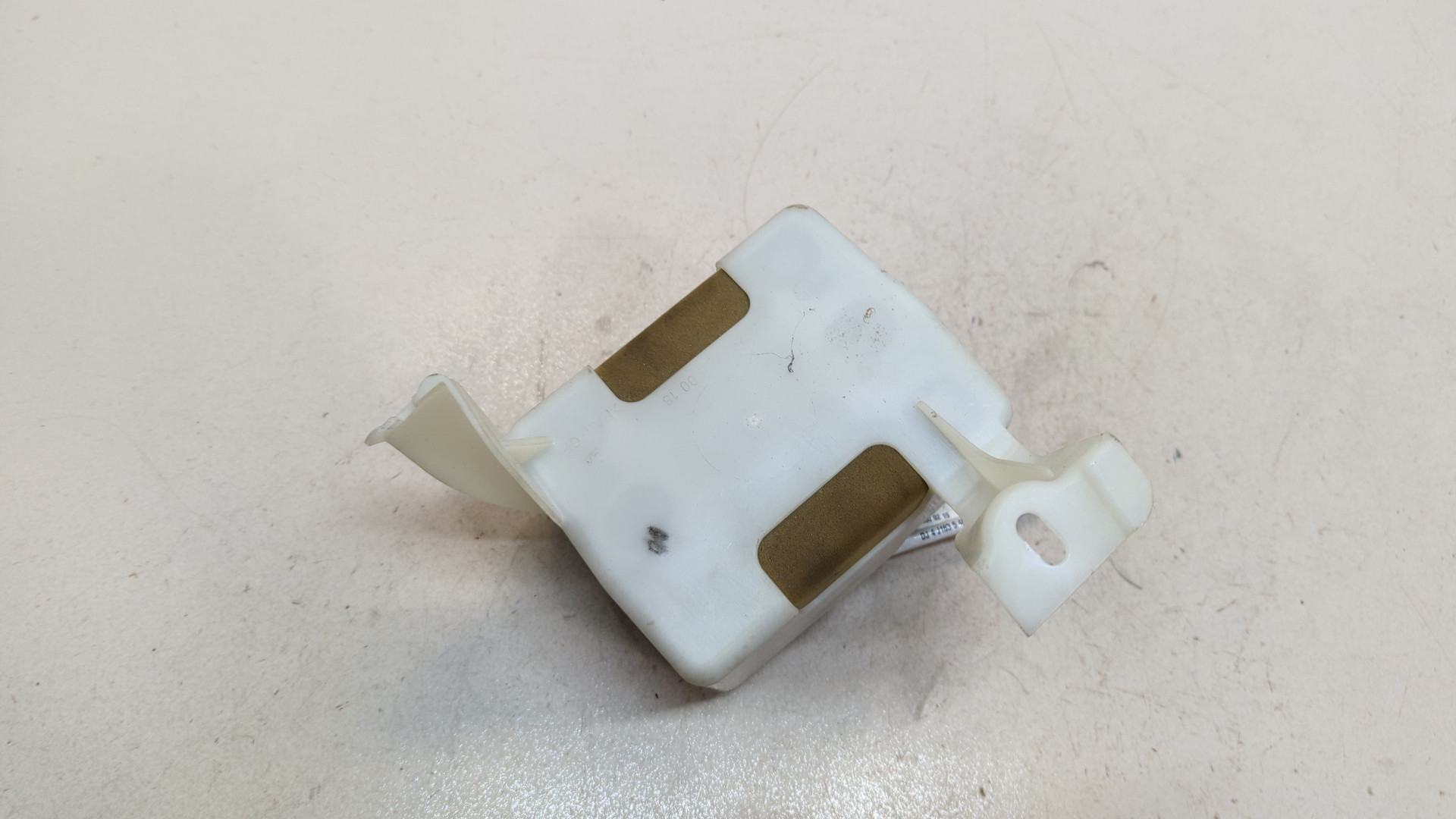 Вакуумное устройство системы центрального замка