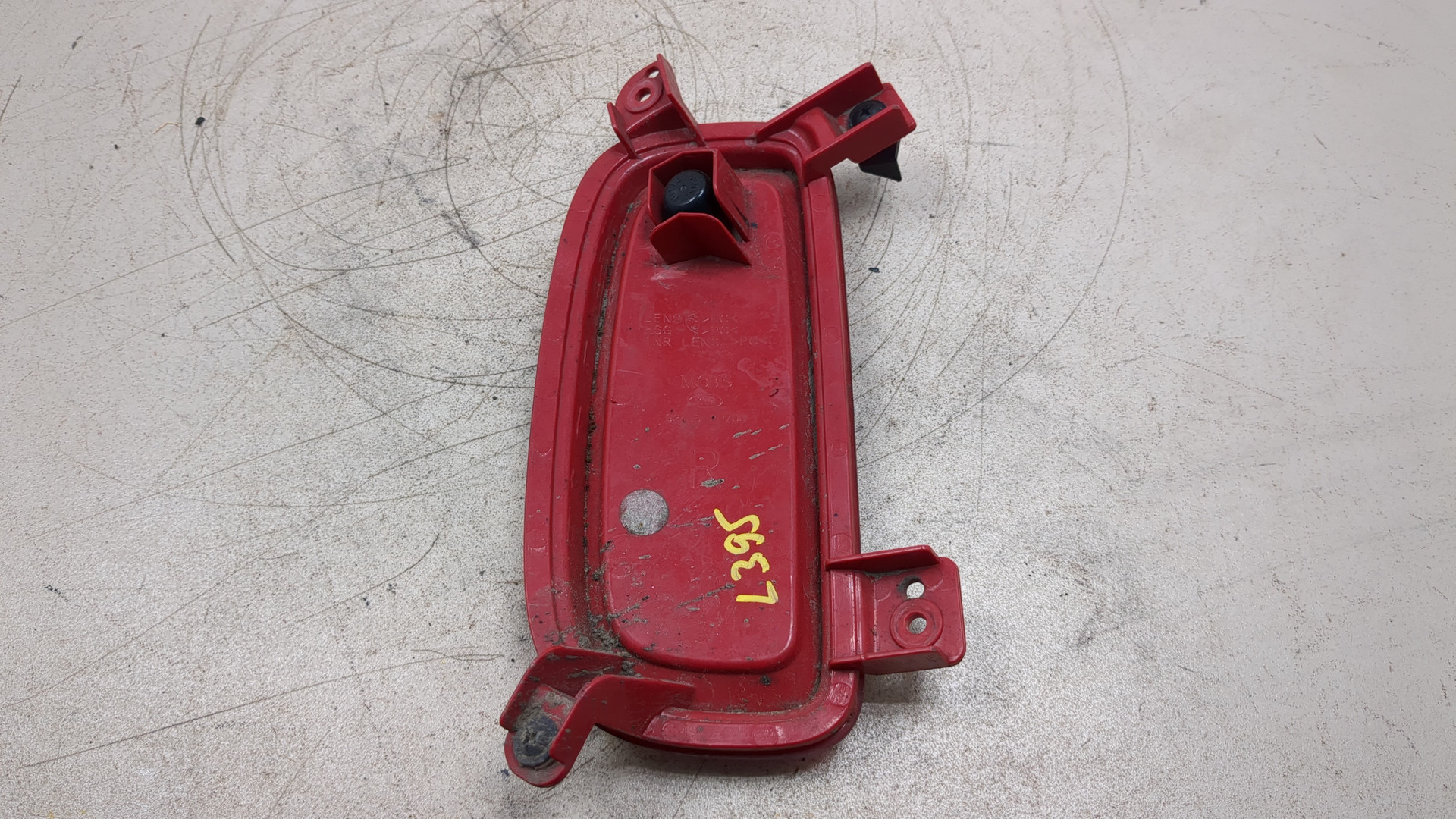 Отражатель в бампер задний правый