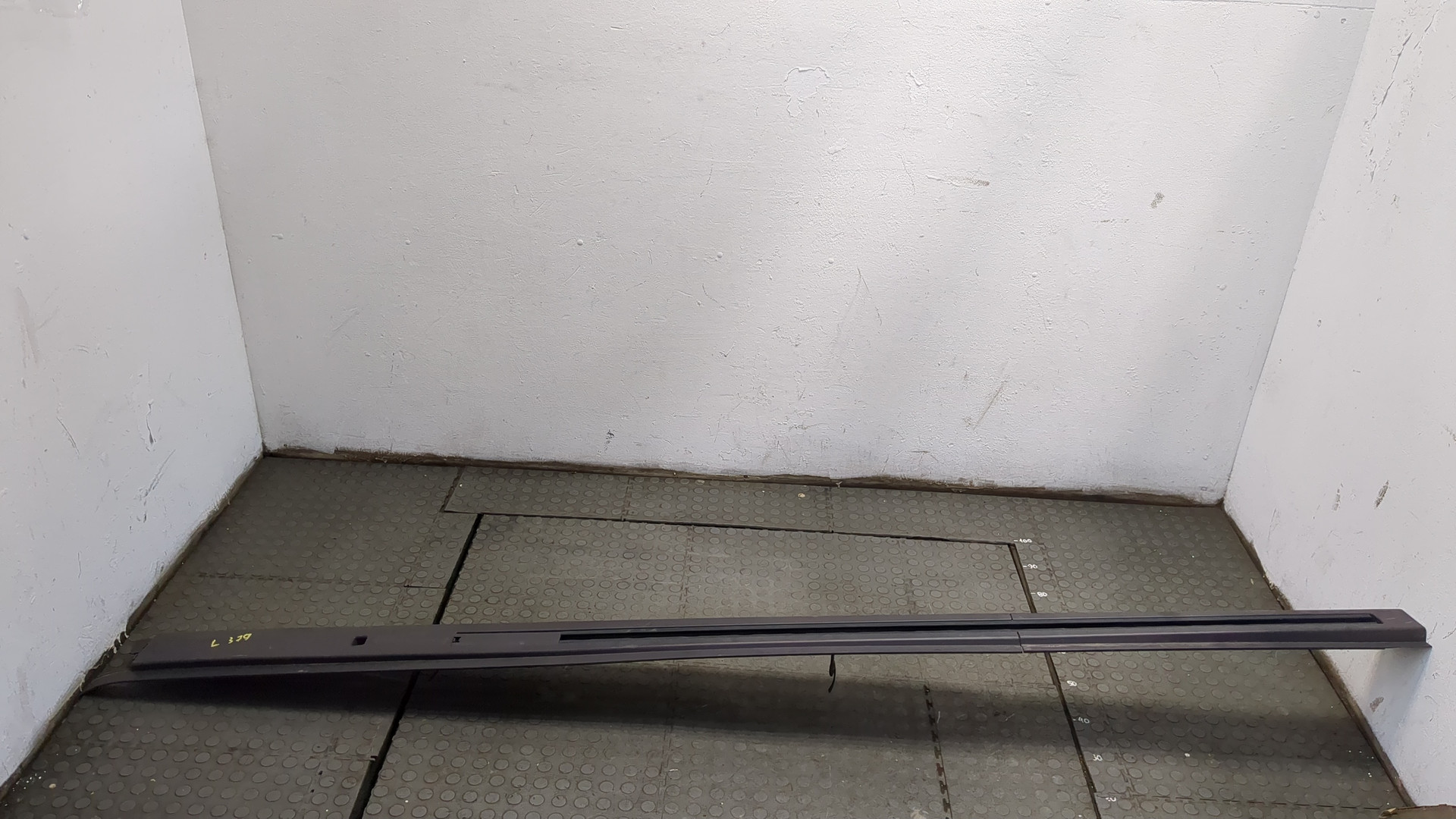 Молдинг крыши правый