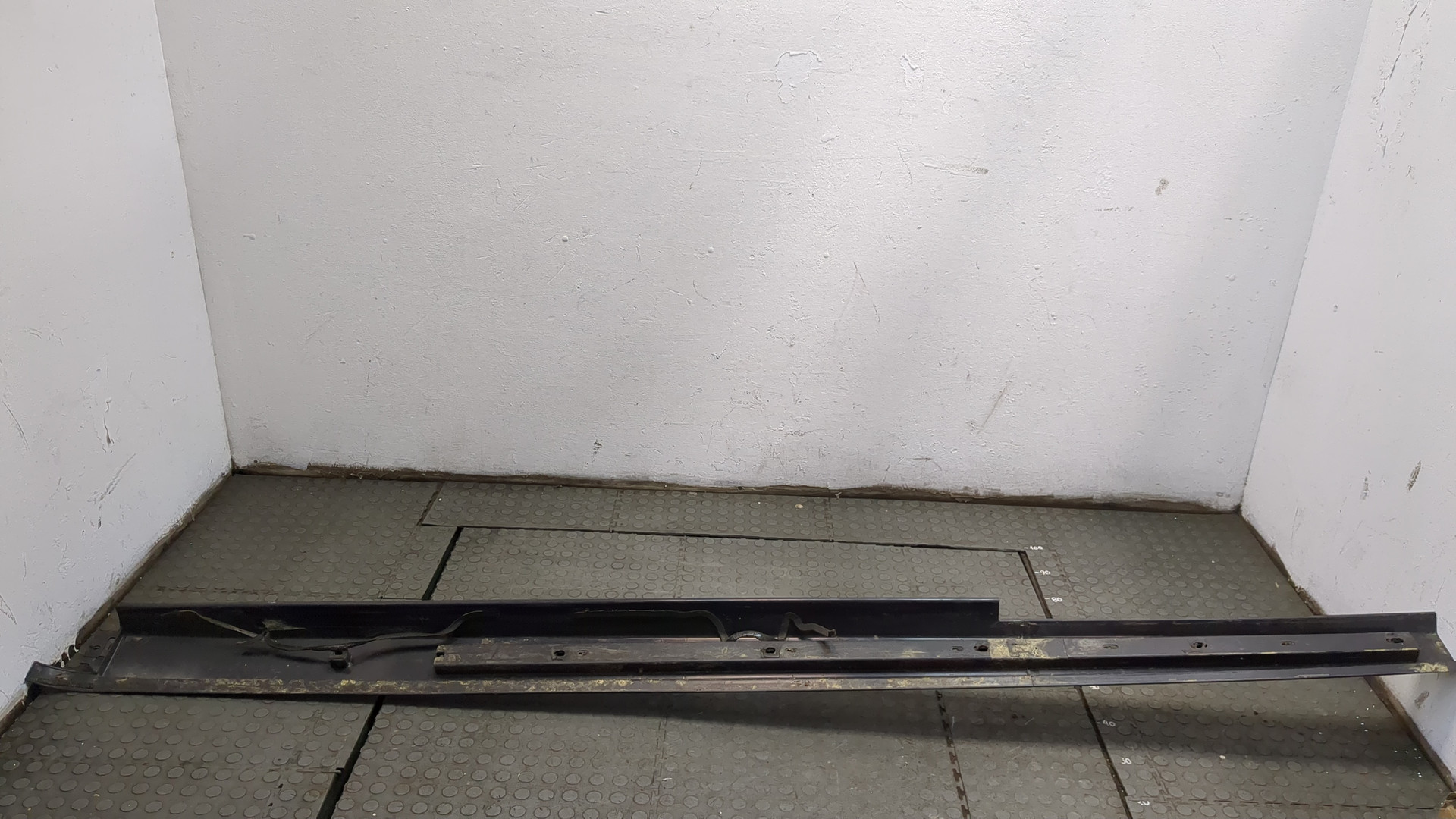 Молдинг крыши левый