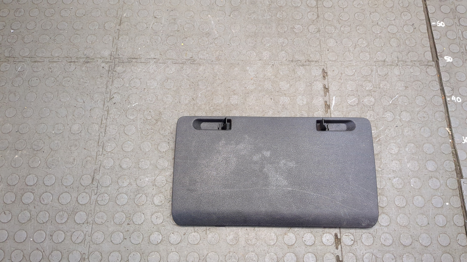 Обшивка багажника