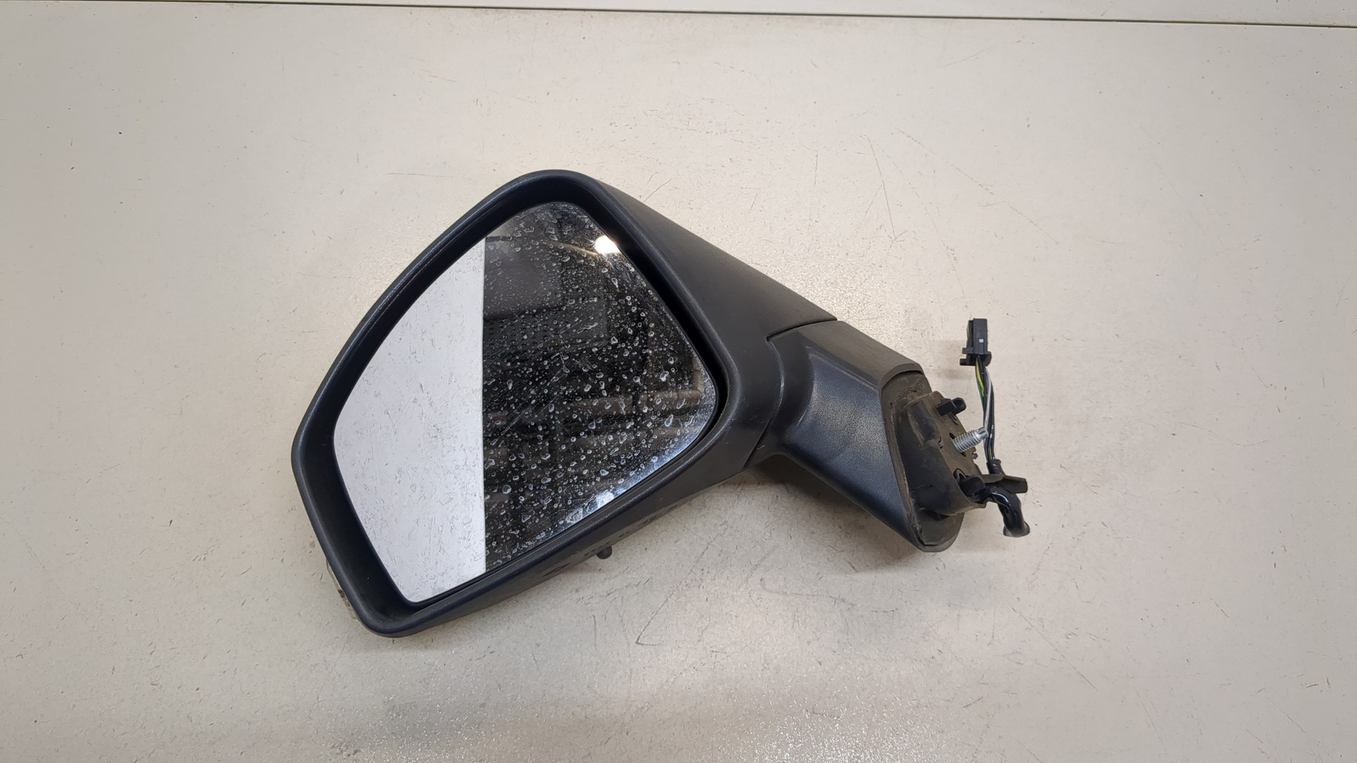 Зеркало левое электрическое