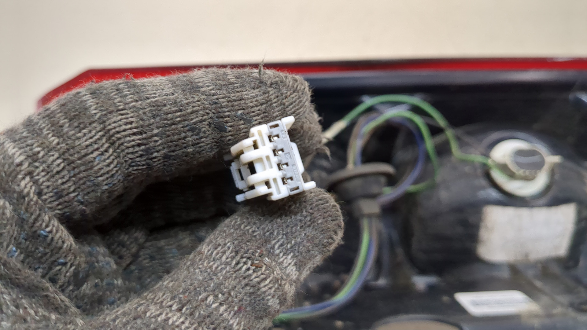 Фонарь задний левый