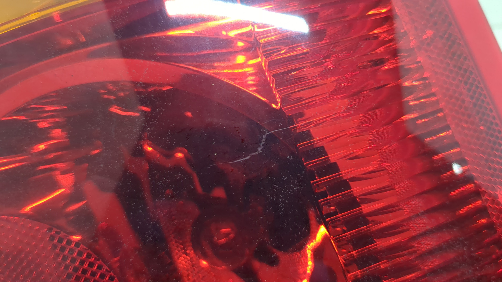 Фонарь задний правый