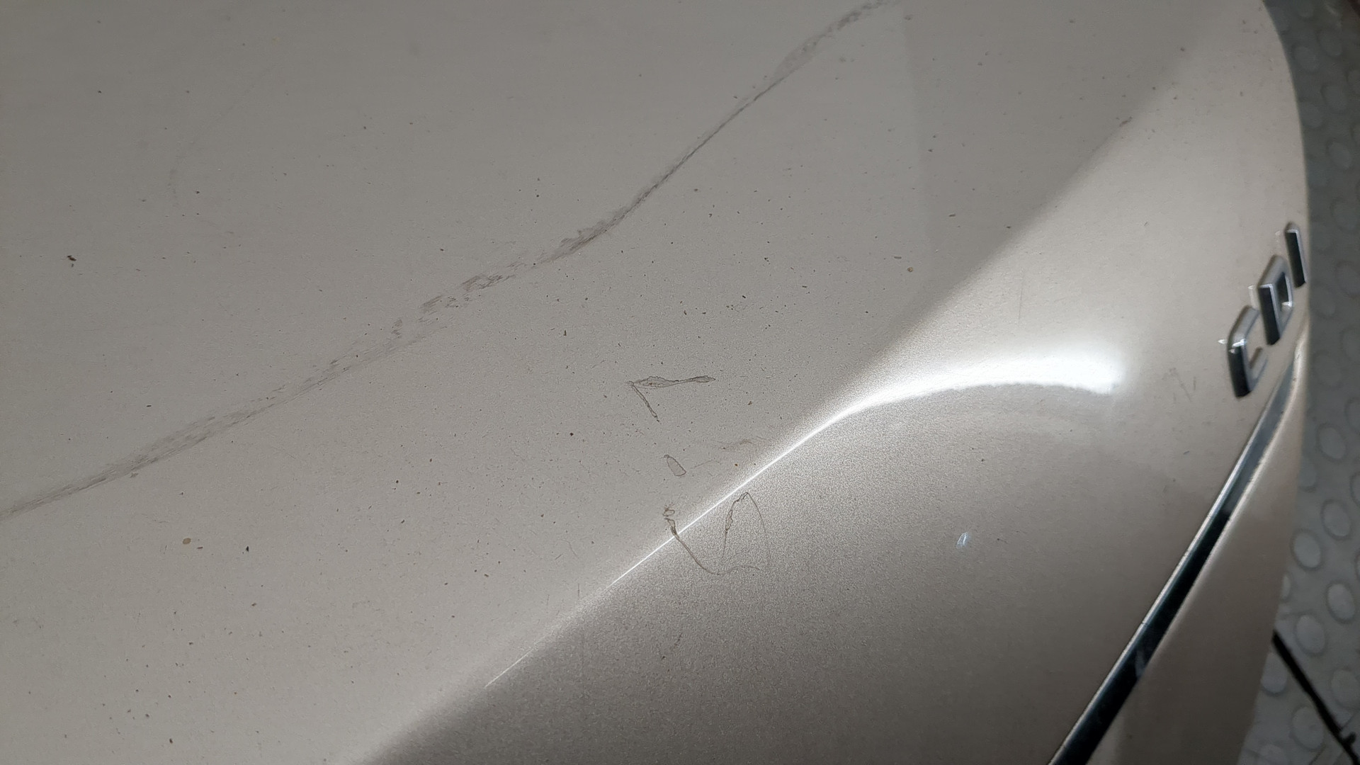 Дверь багажника