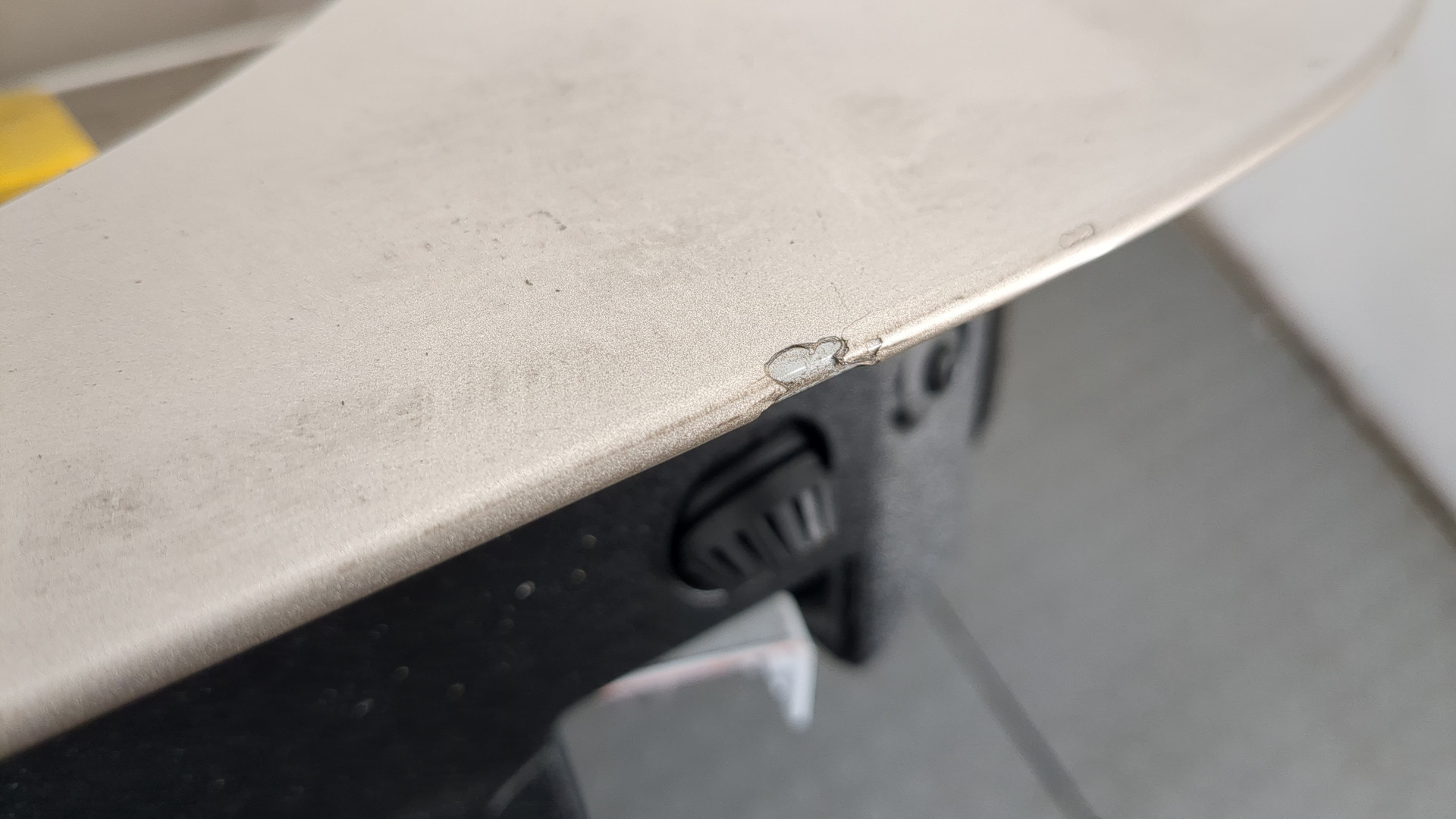 Дверь багажника