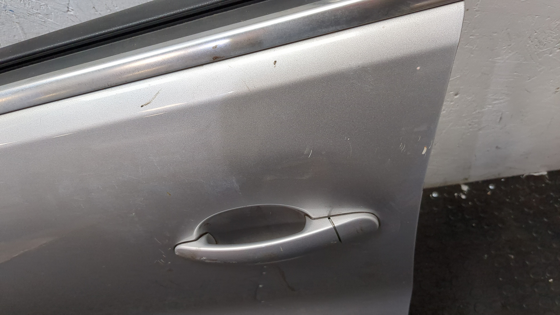 Дверь передняя левая