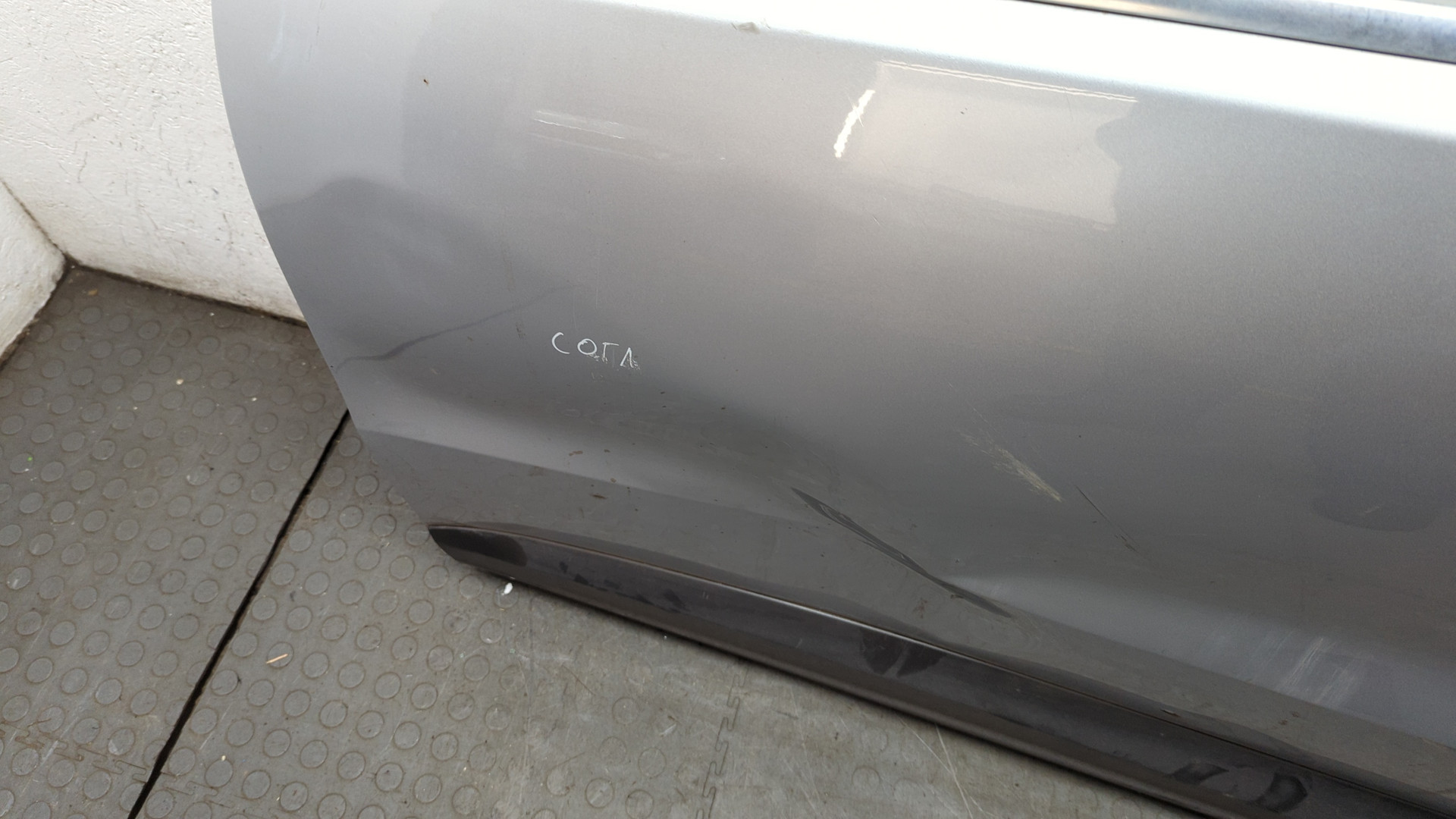 Дверь передняя левая