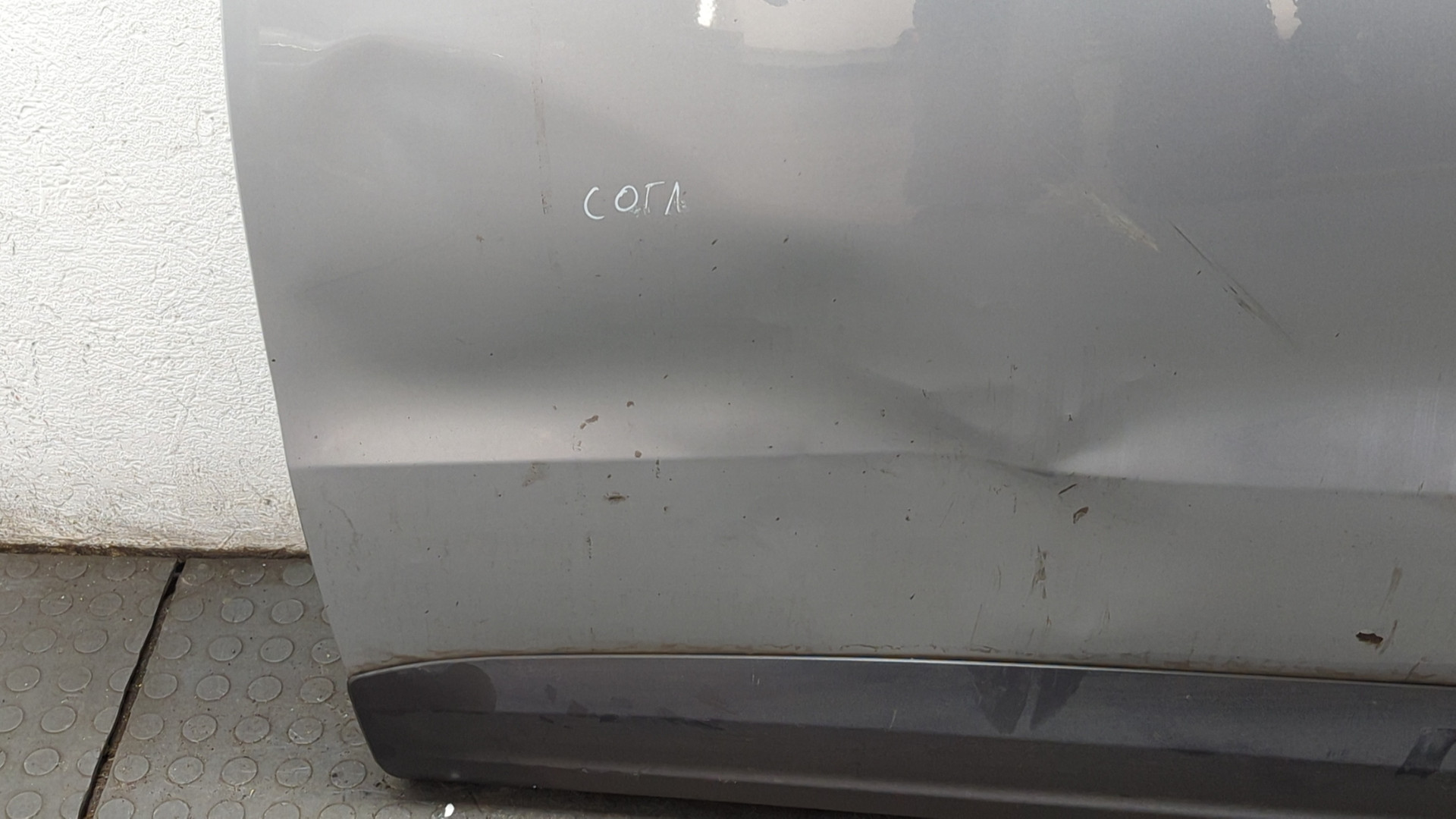 Дверь передняя левая