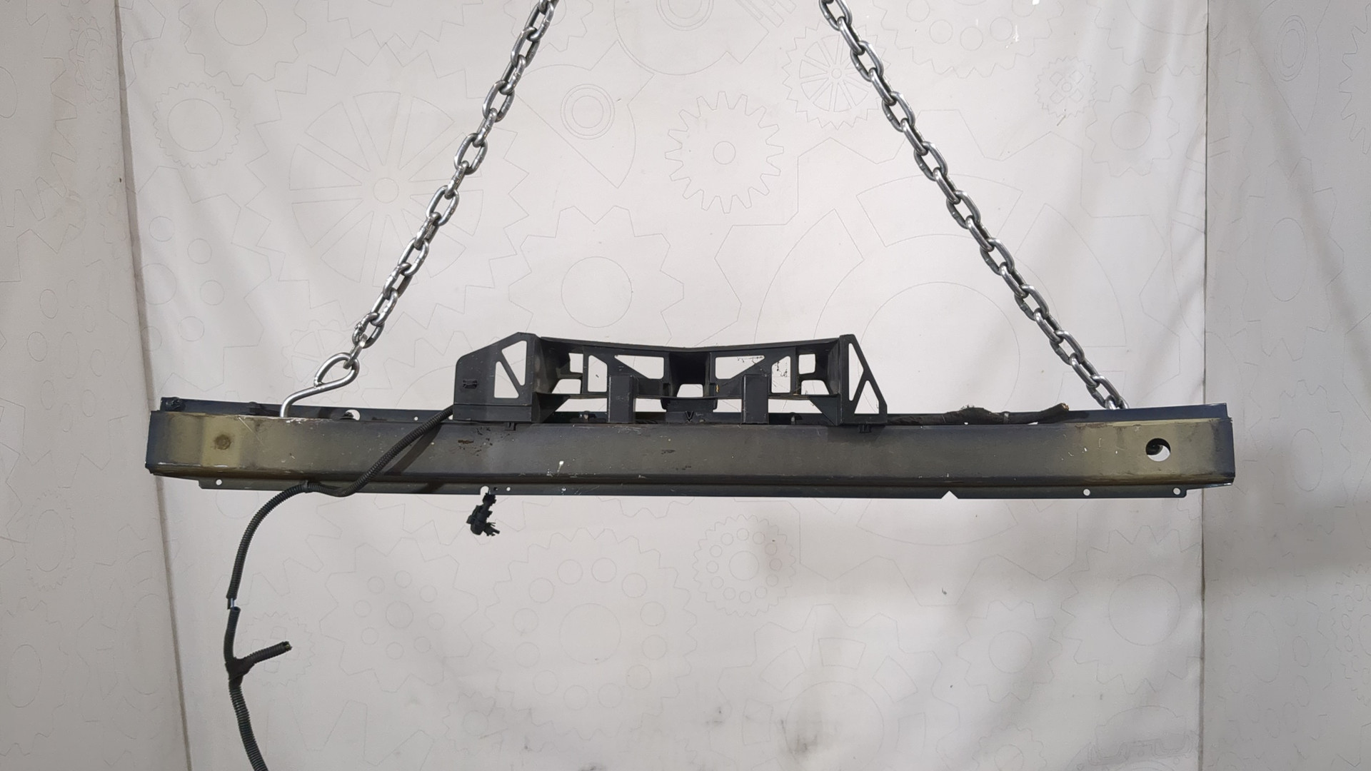 Усилитель переднего бампера