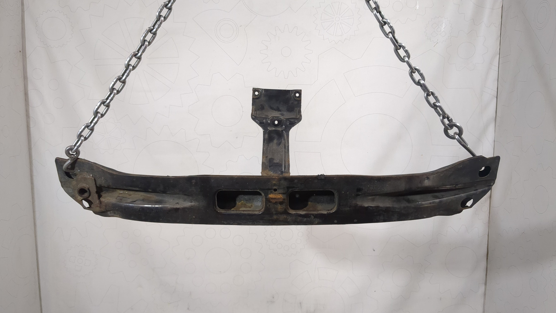 Усилитель переднего бампера