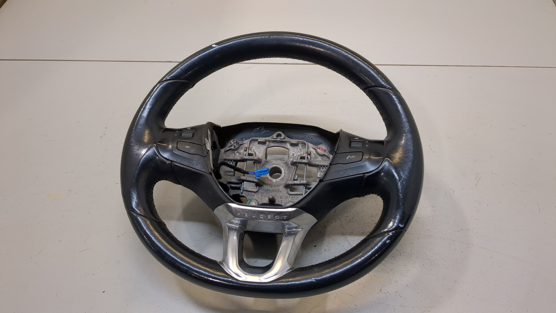 Рулевое колесо (руль)