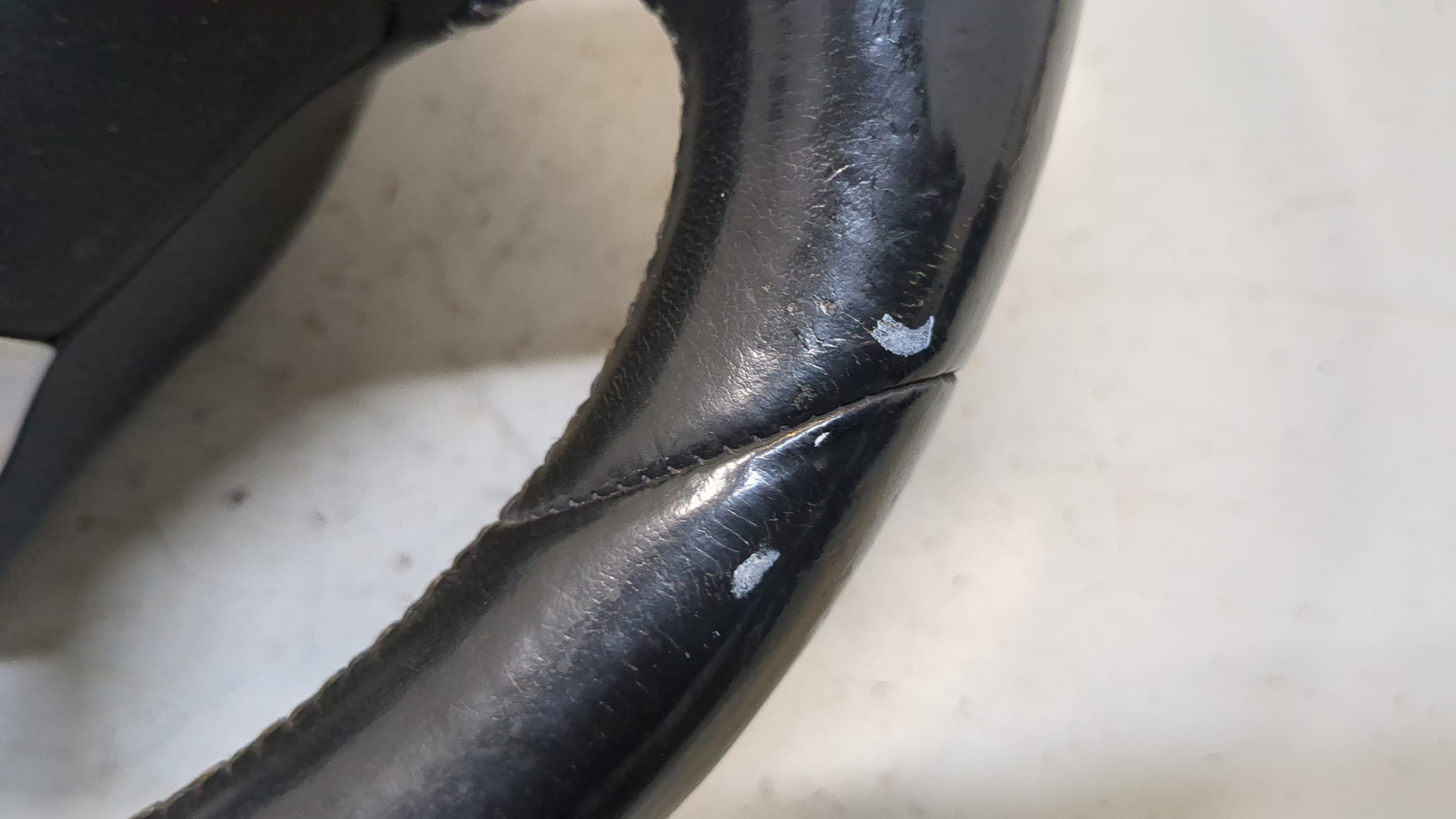 Рулевое колесо (руль)