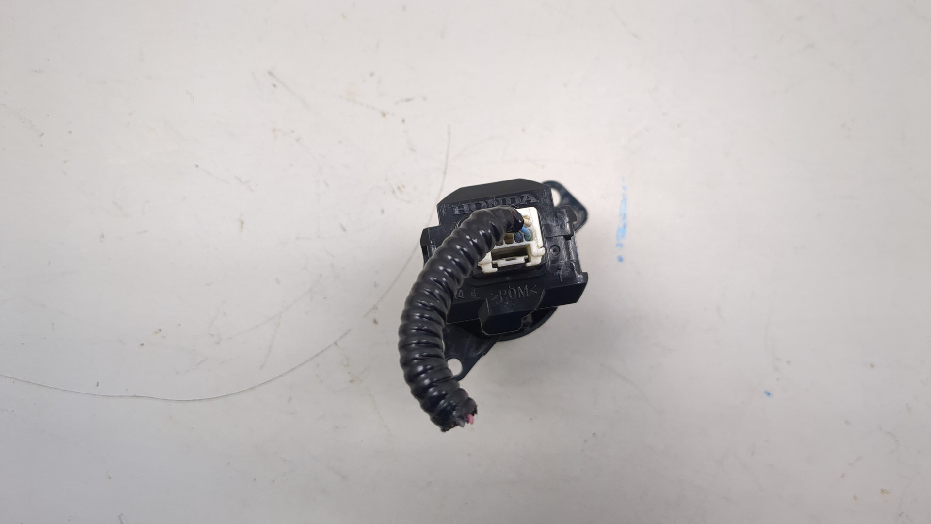 Кнопка запуска двигателя