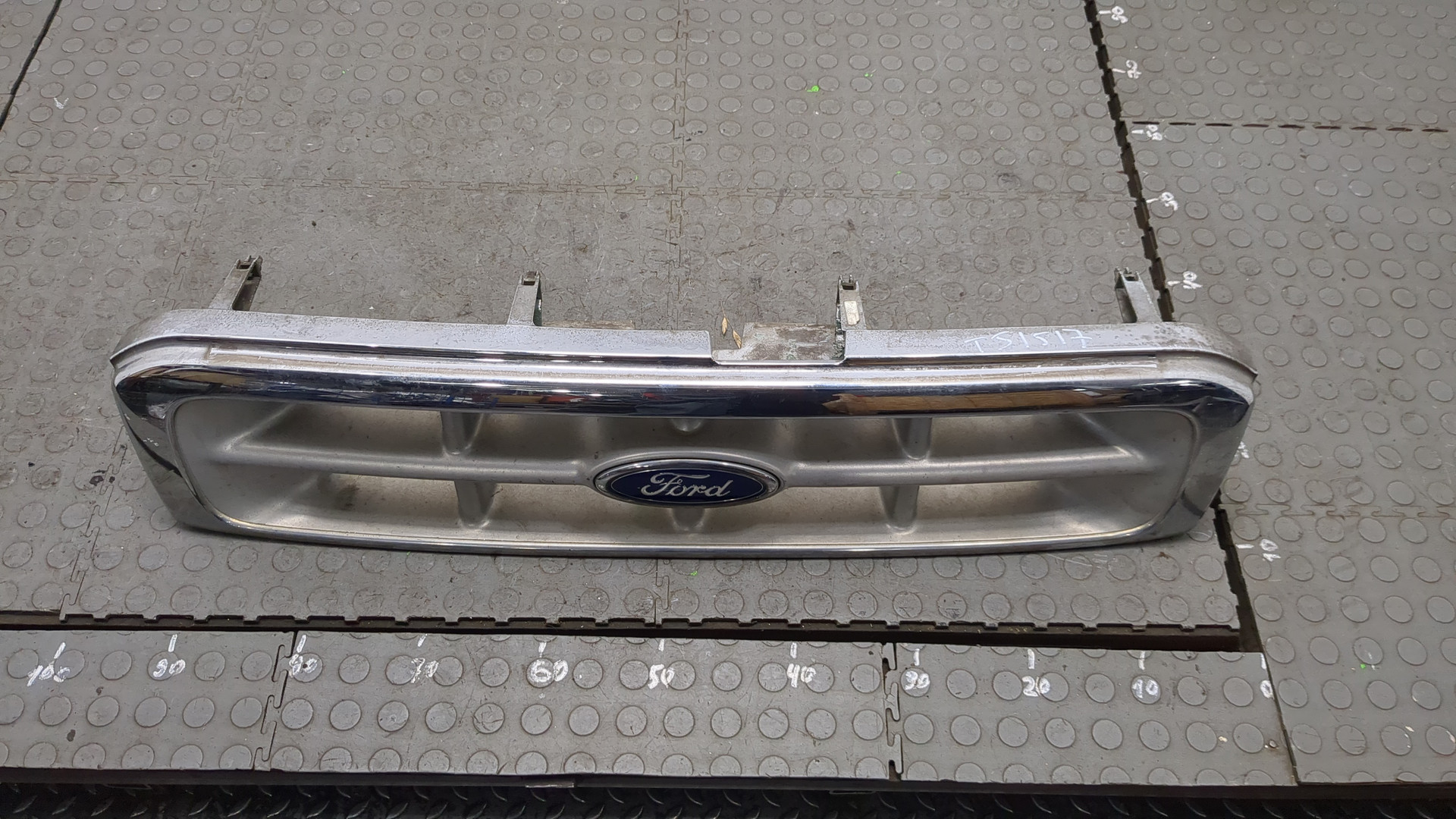 Решетка радиатора