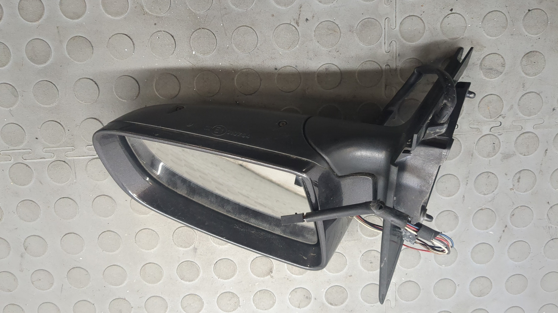 Зеркало правое электрическое