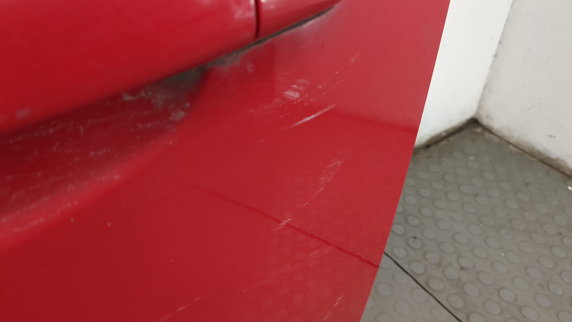 Дверь передняя левая