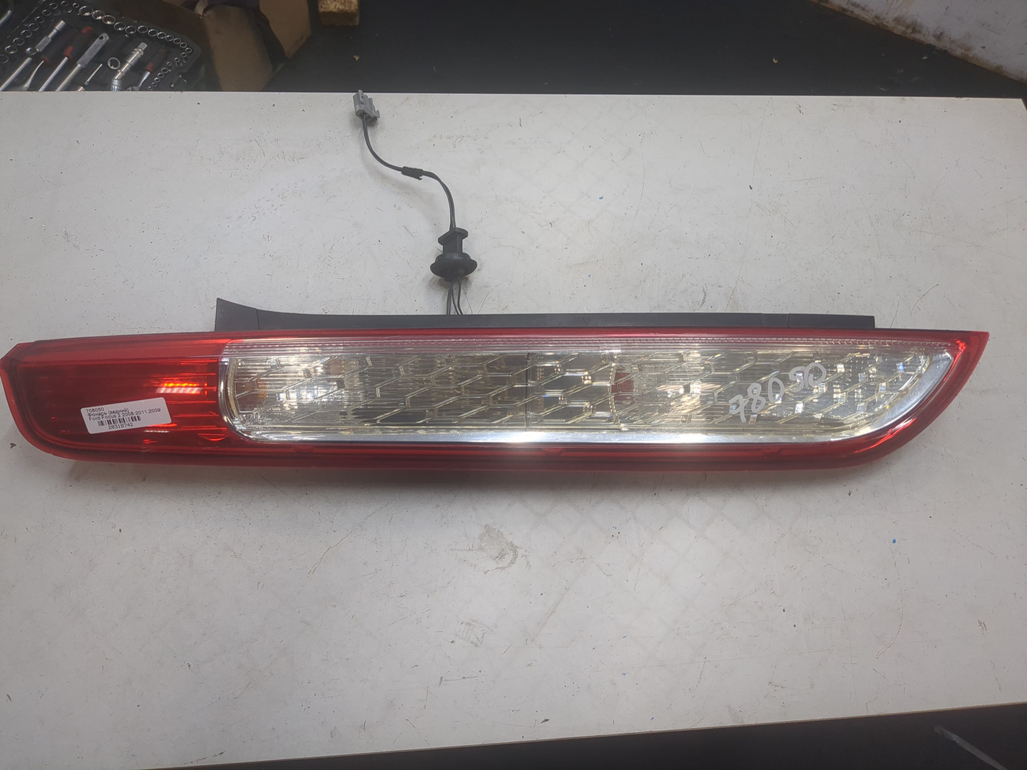 Фонарь задний левый