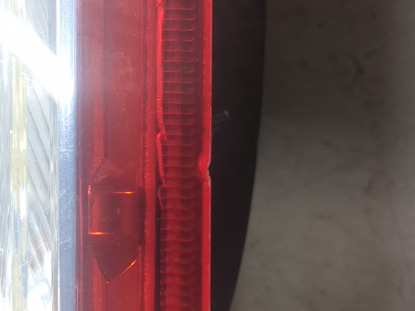 Фонарь задний левый