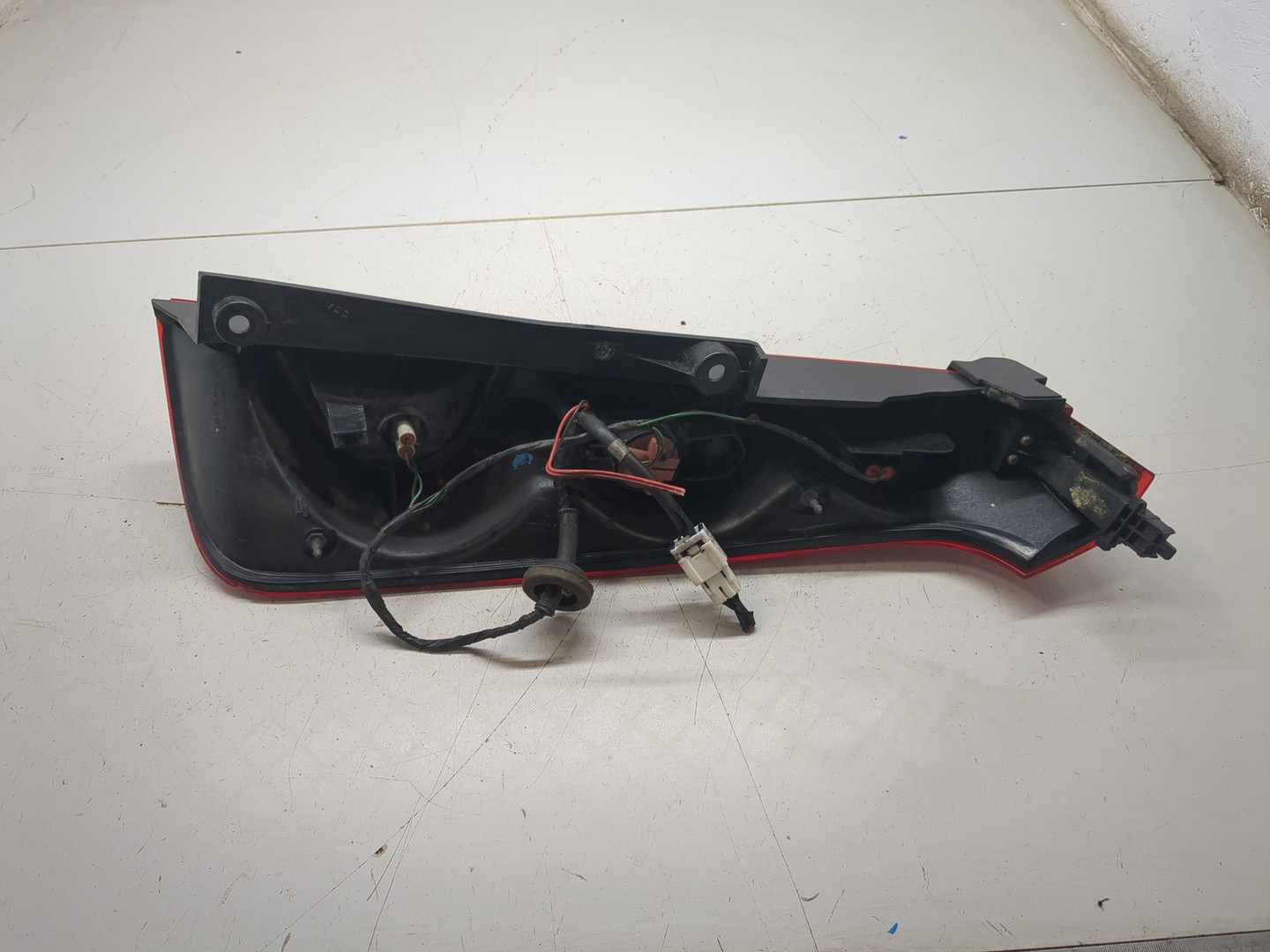 Фонарь задний левый