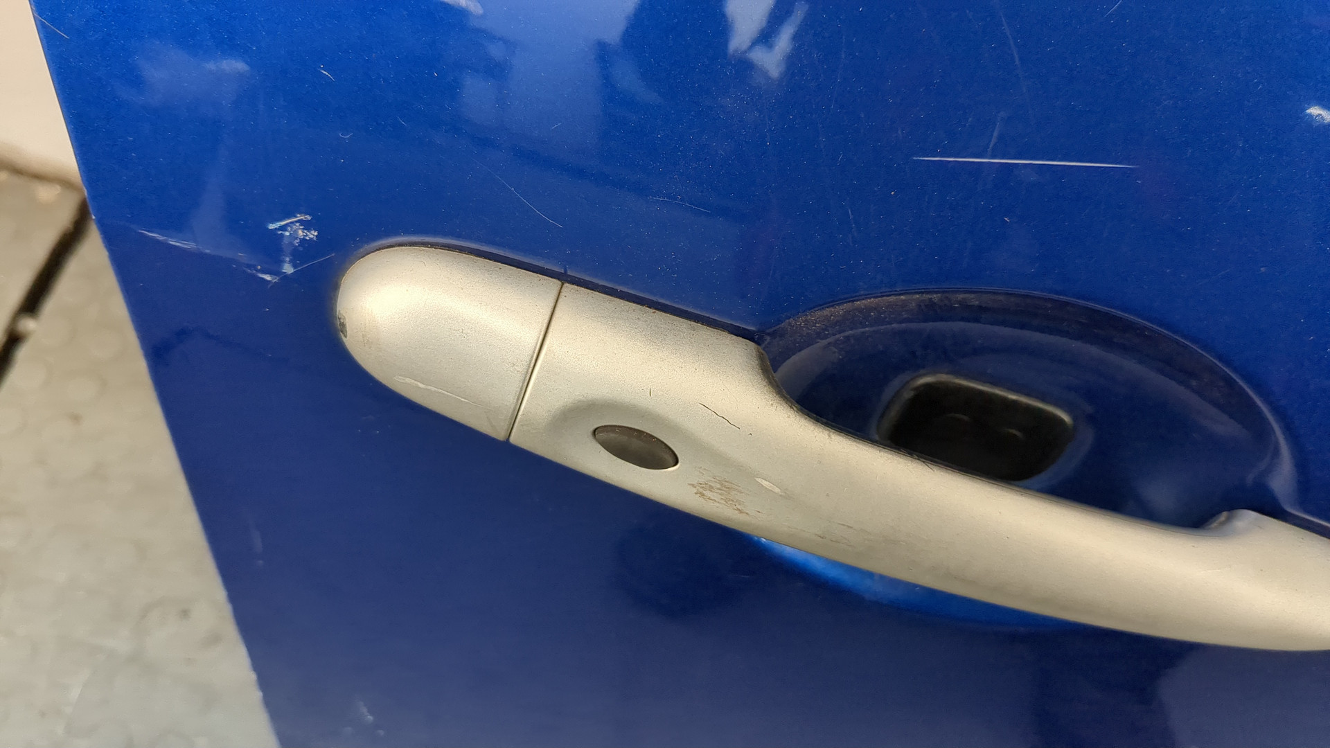 Дверь передняя правая