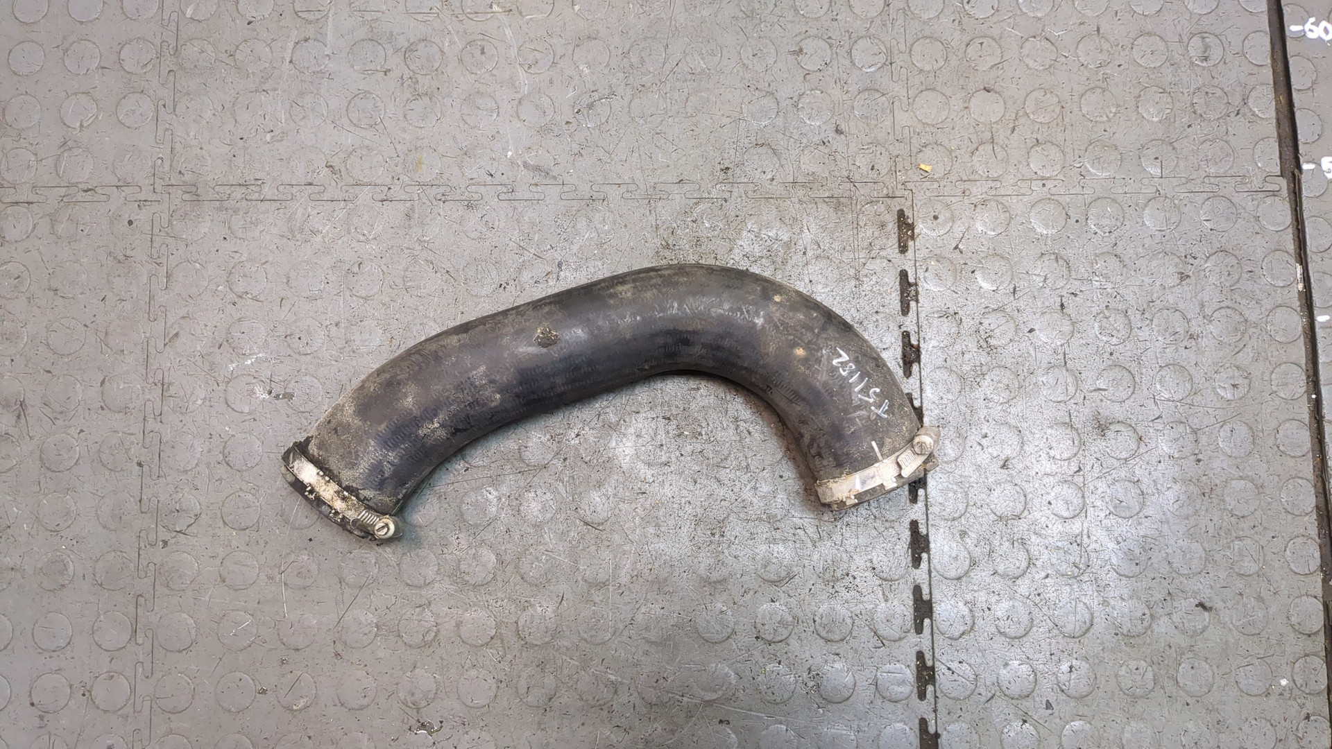 Патрубок интеркулера