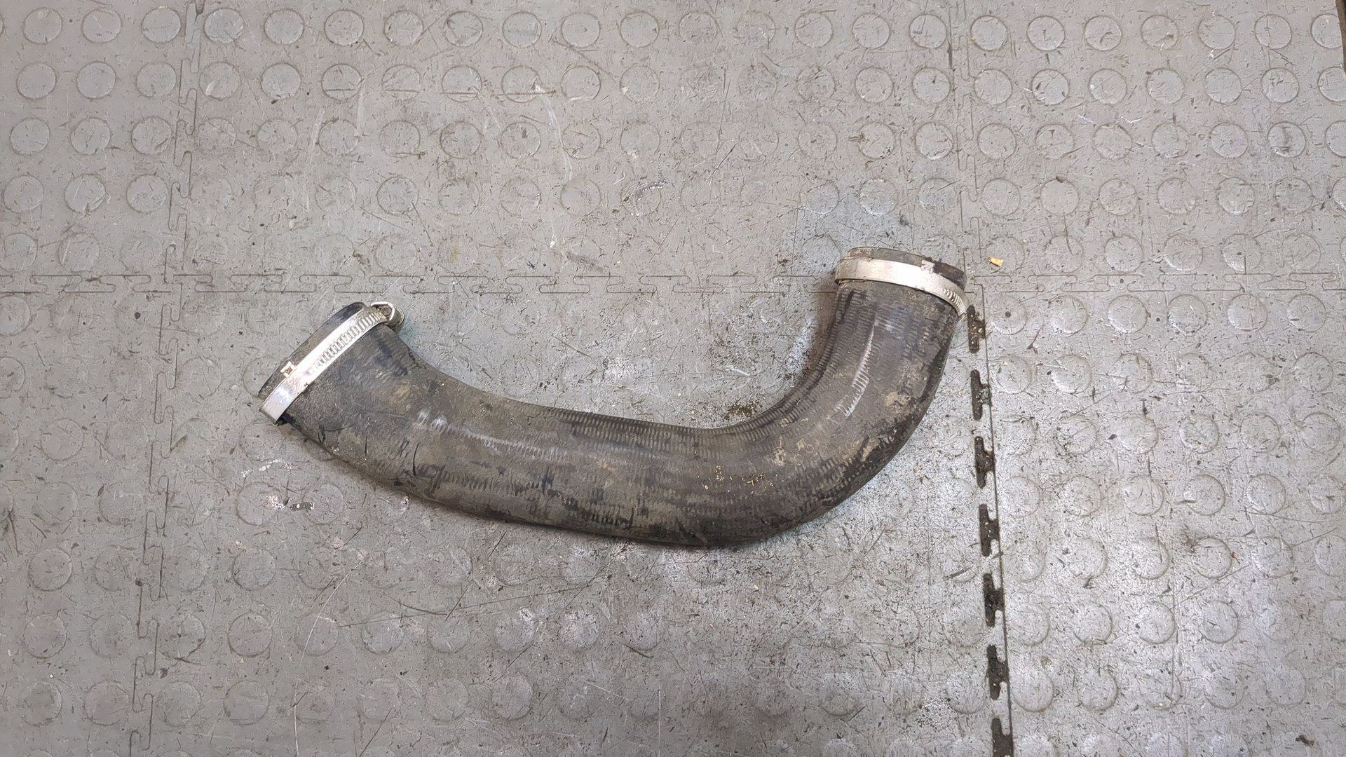 Патрубок интеркулера