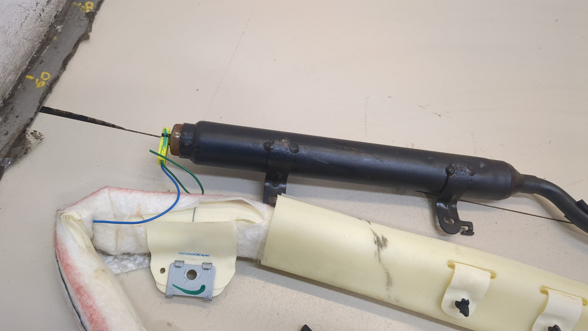 Подушка безопасности боковая (шторка)