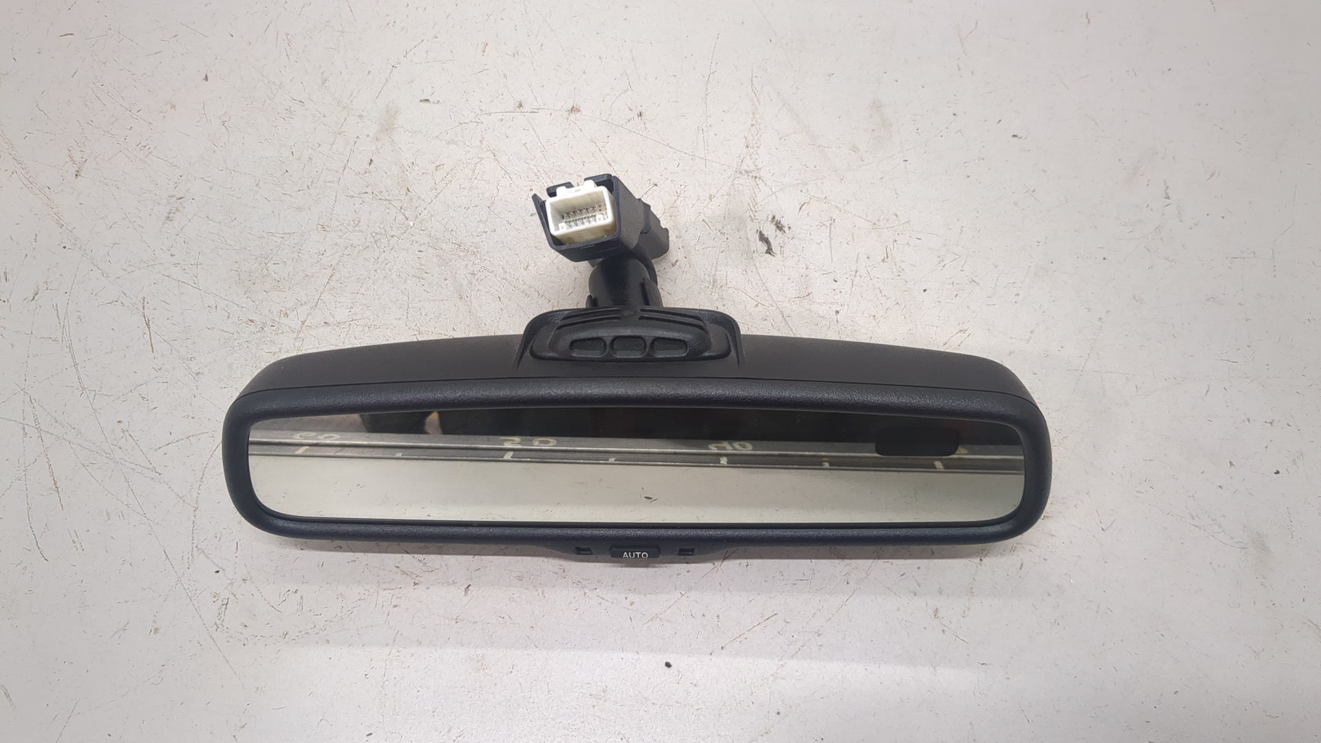 Зеркало заднего вида