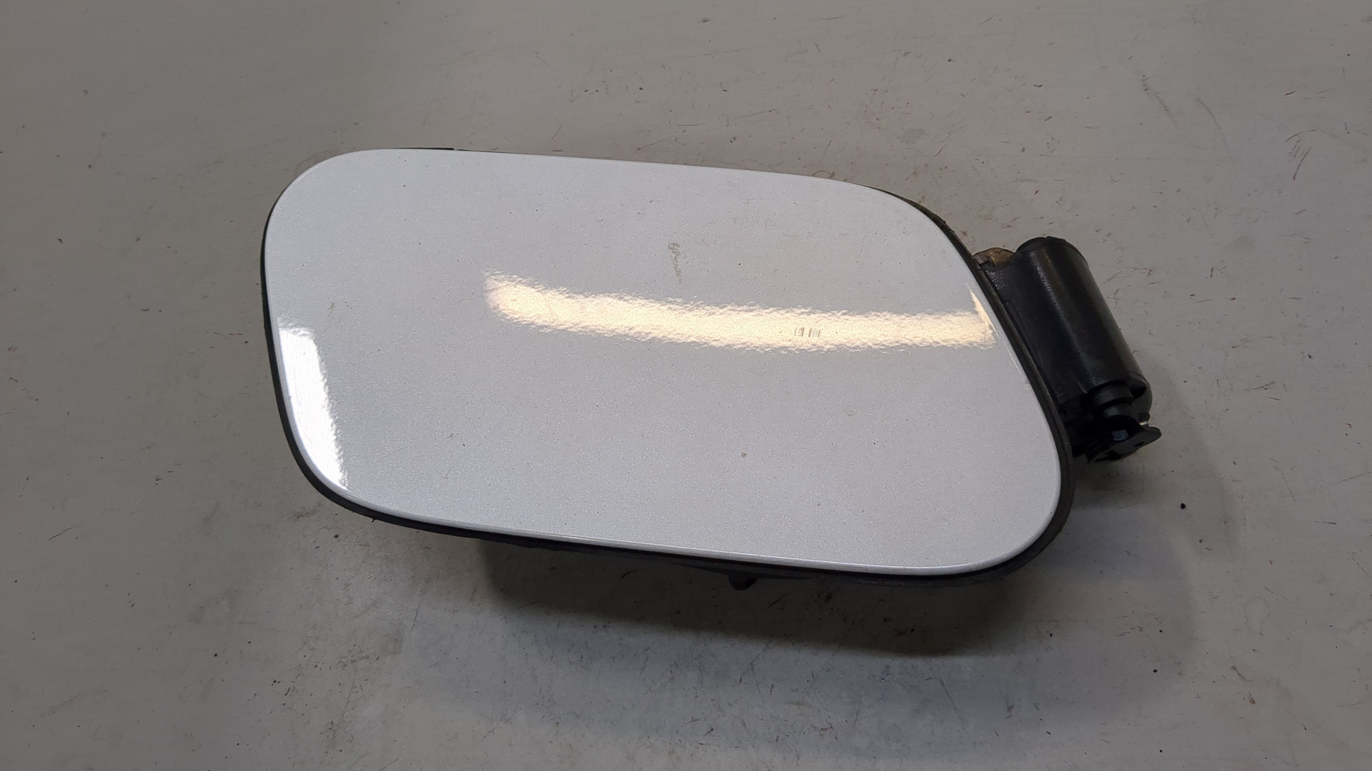 Лючок бензобака