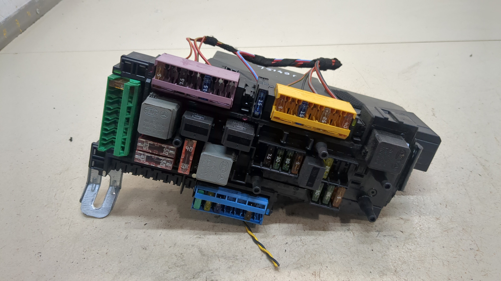 Блок предохранителей