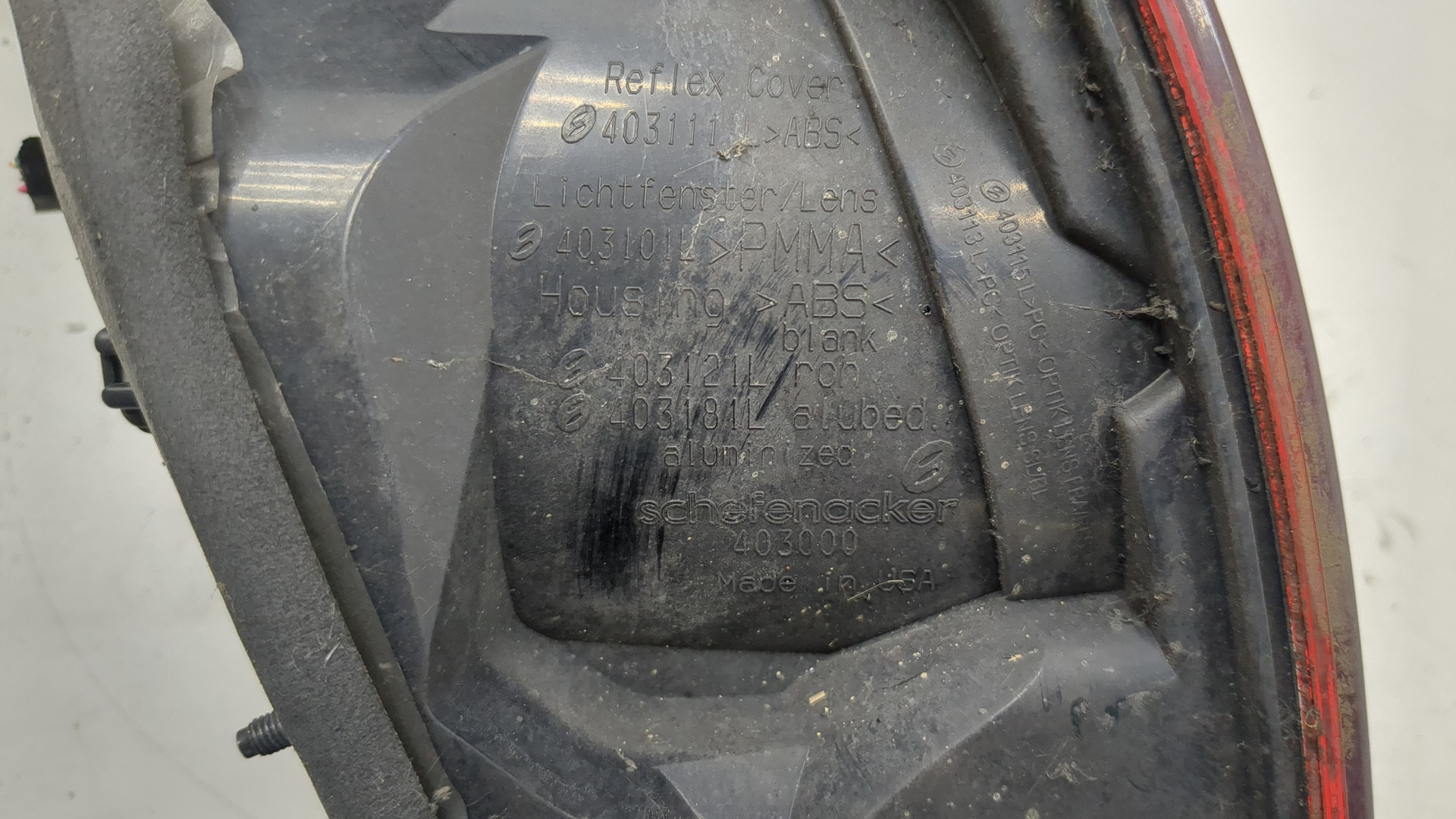 Фонарь задний левый