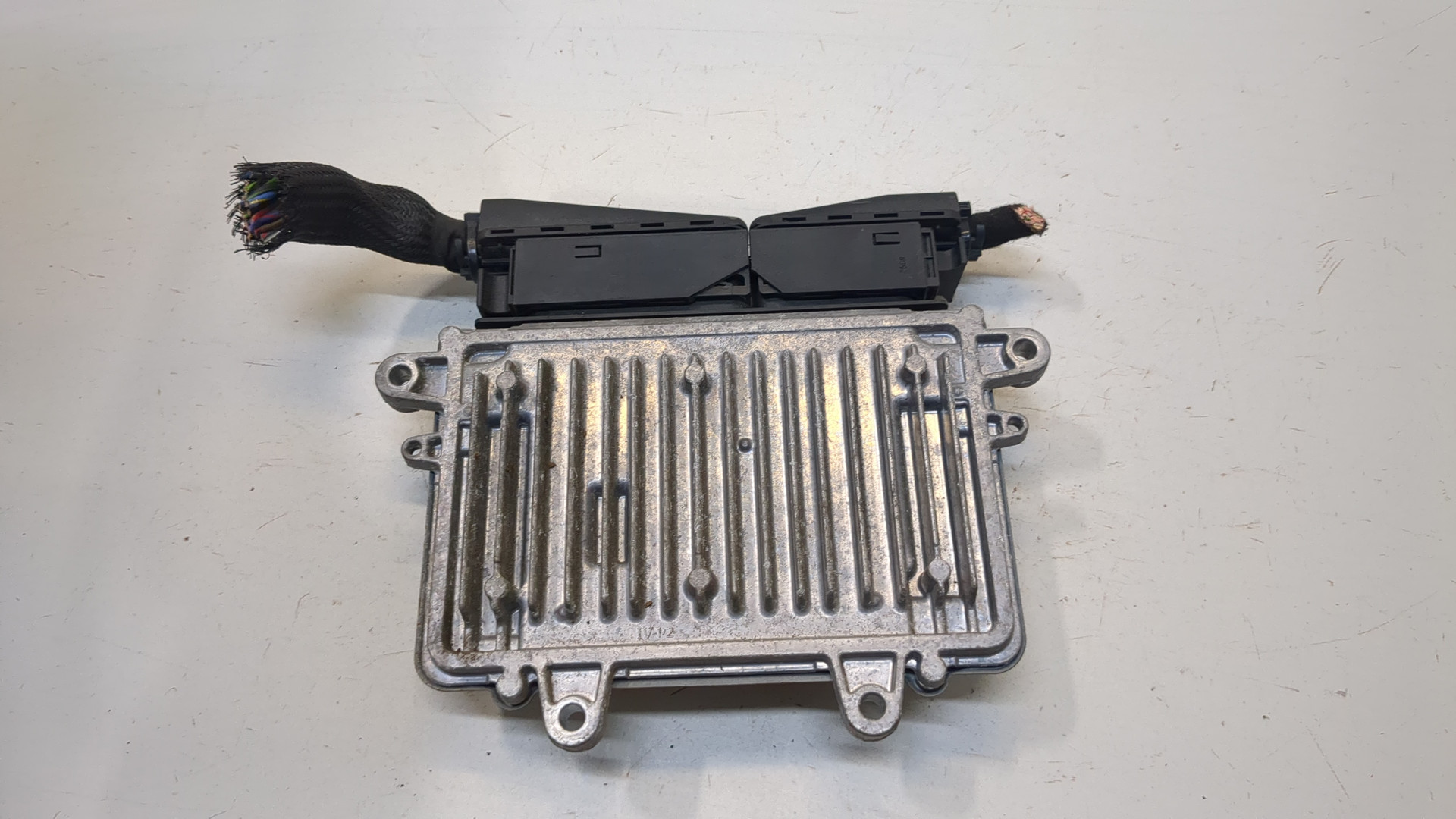 Блок управления двигателем