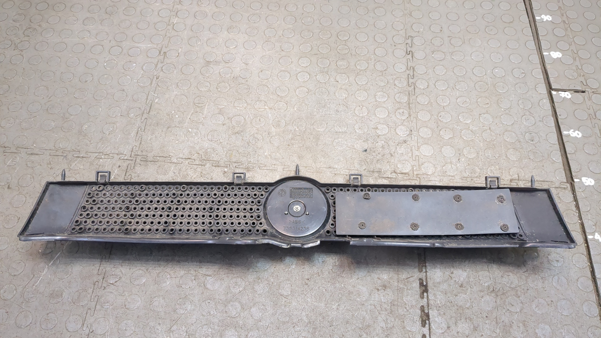 Решетка радиатора