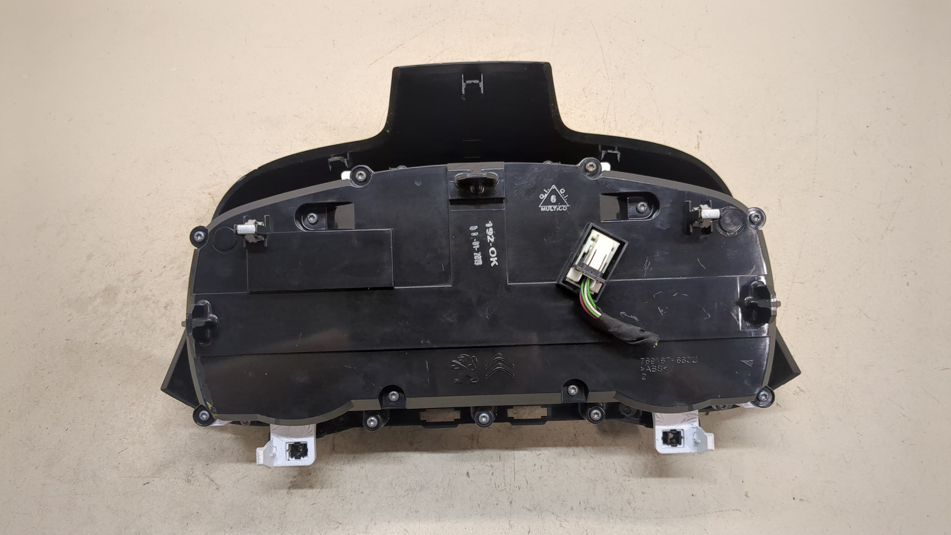 Панель приборов